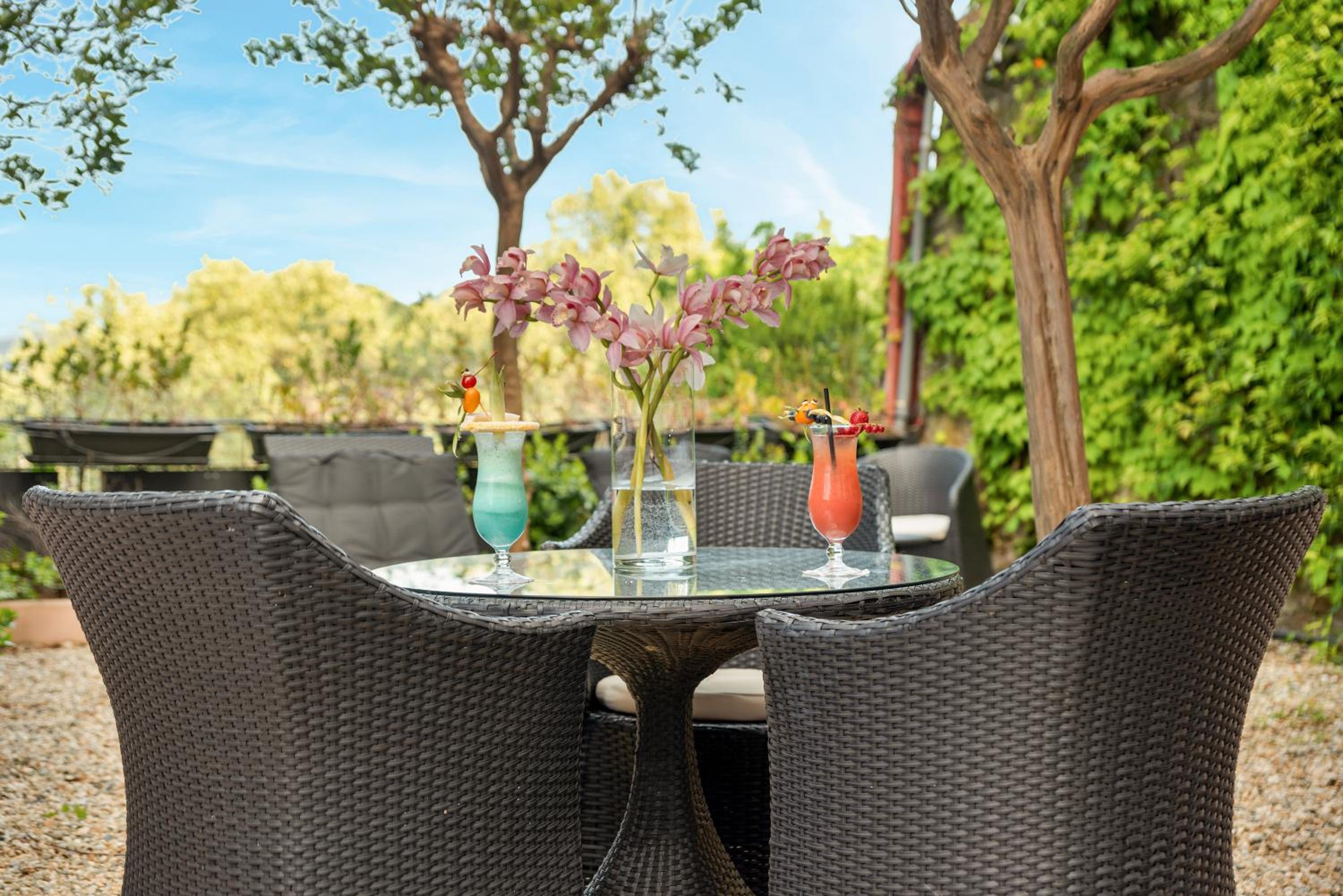 Junior Suite Deluxe with Private Garden - Photo 7