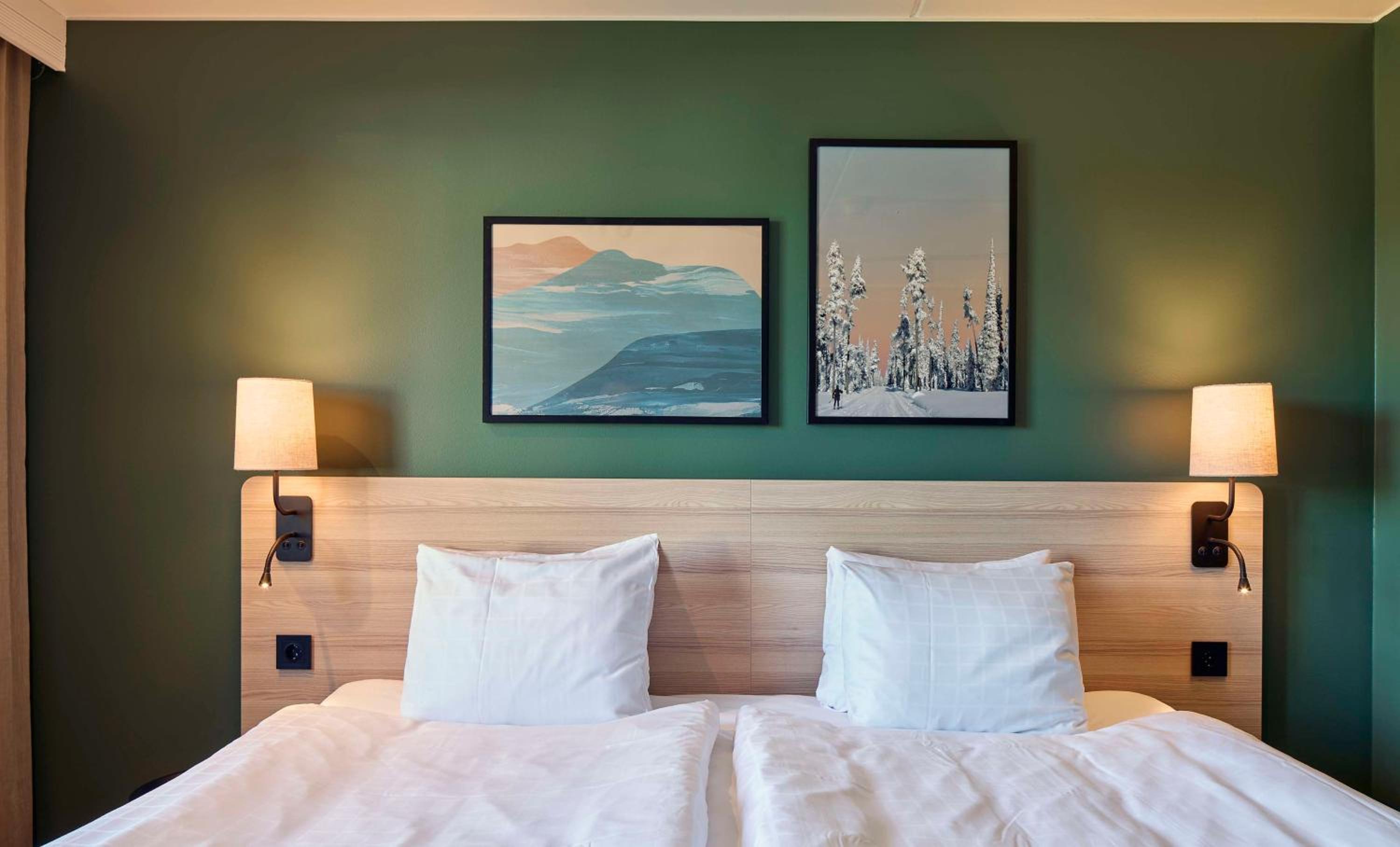 Standard Twin Room - Photo 3