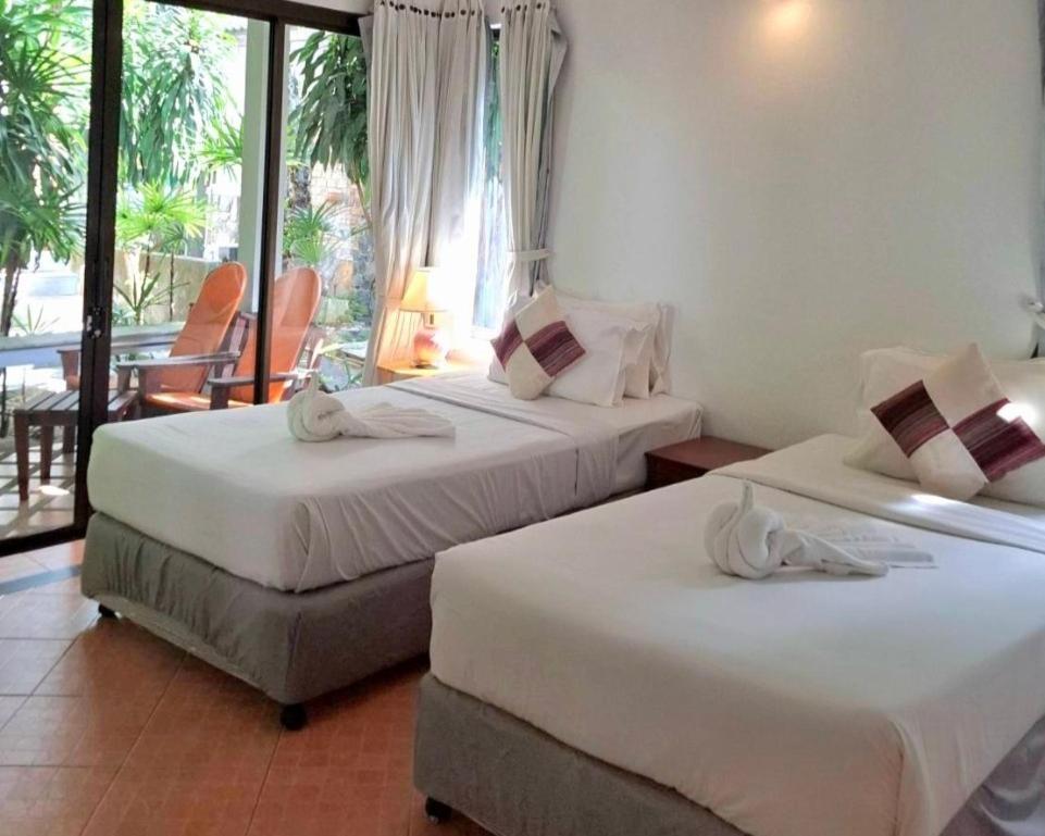 Deluxe Twin Room - Photo 2
