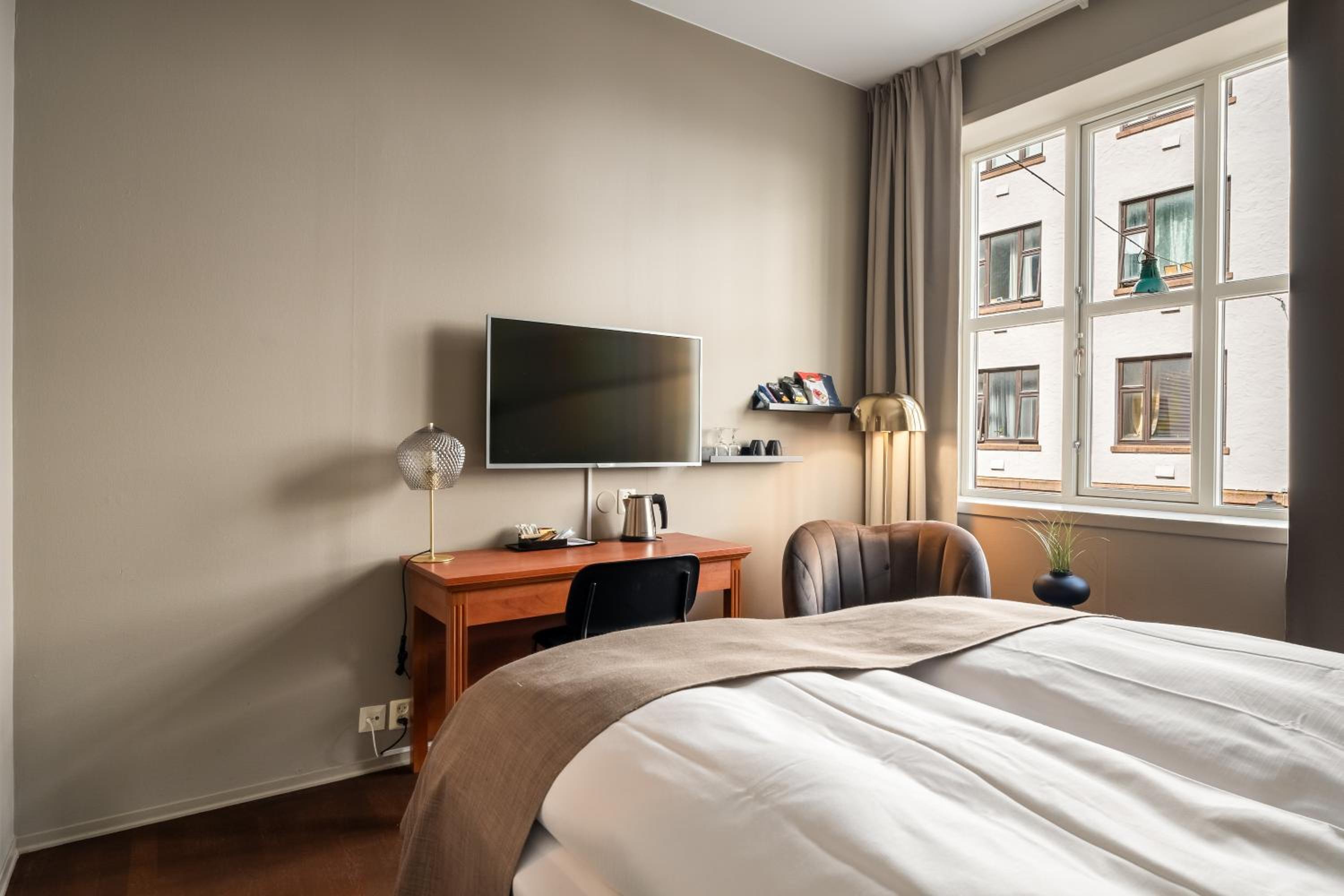 Standard Double Room - Photo 2