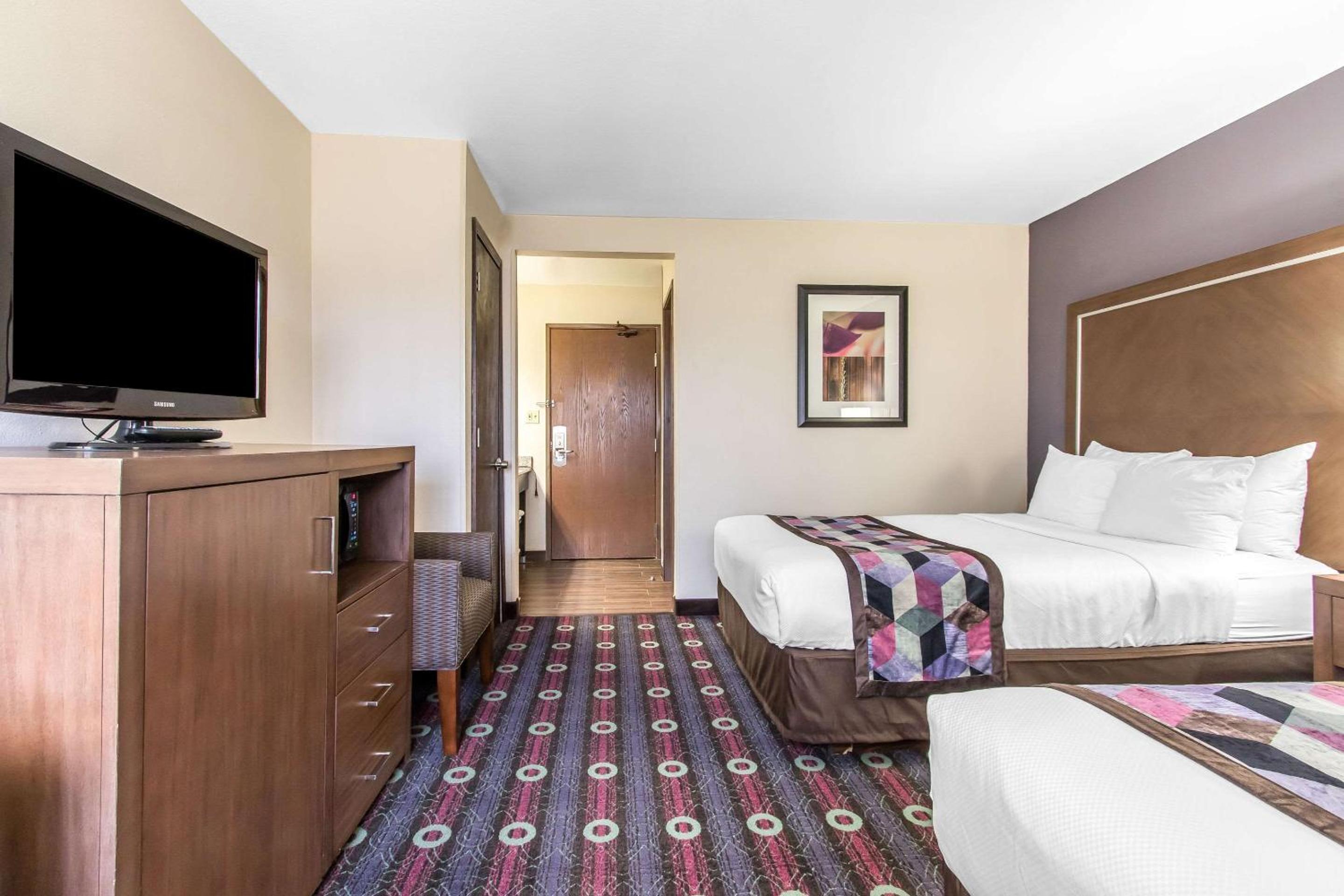 Double Room with Two Double Beds - Non-Smoking - Photo 8