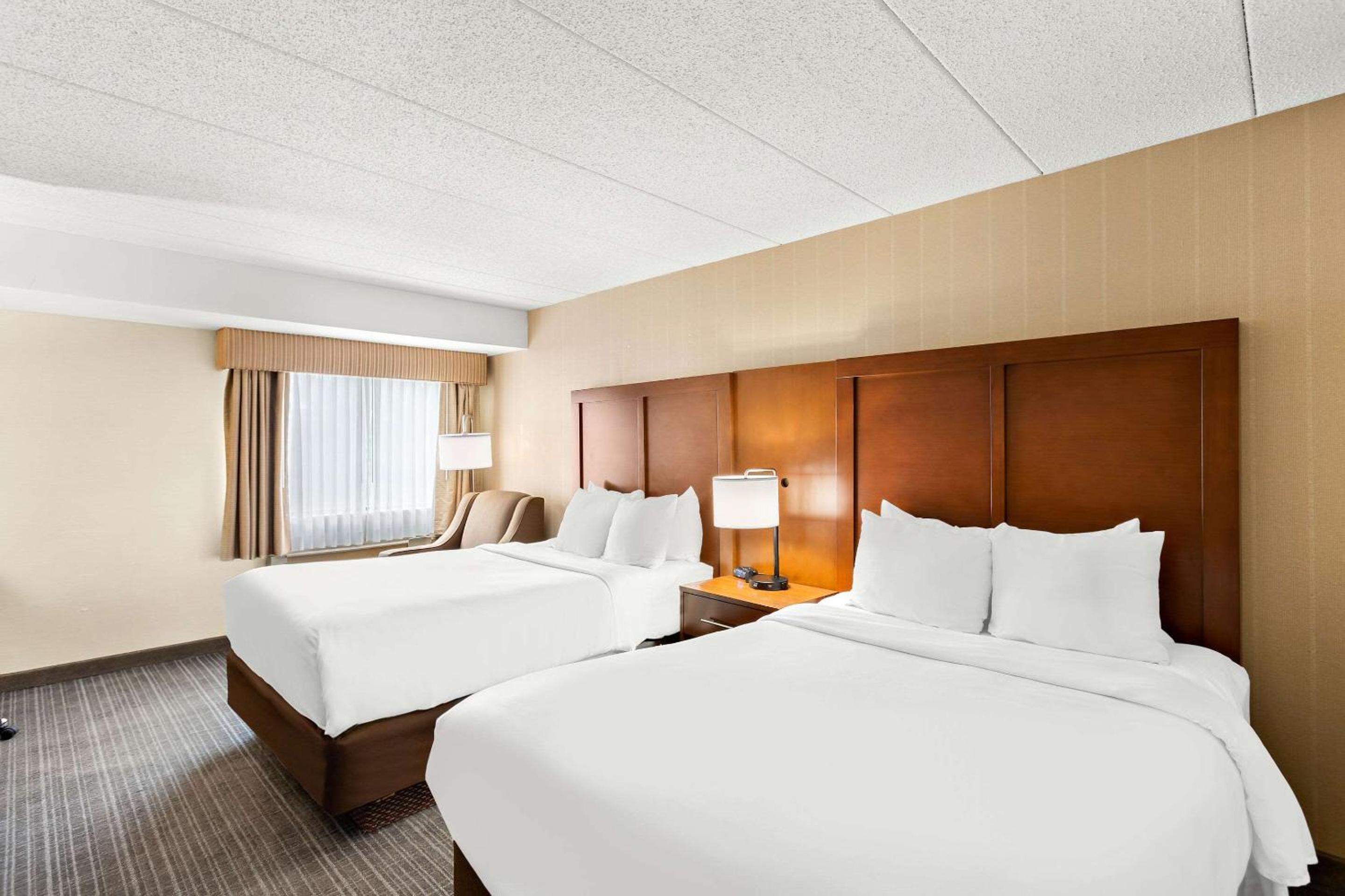 Double Room with Two Double Beds - Non-Smoking - Photo 1