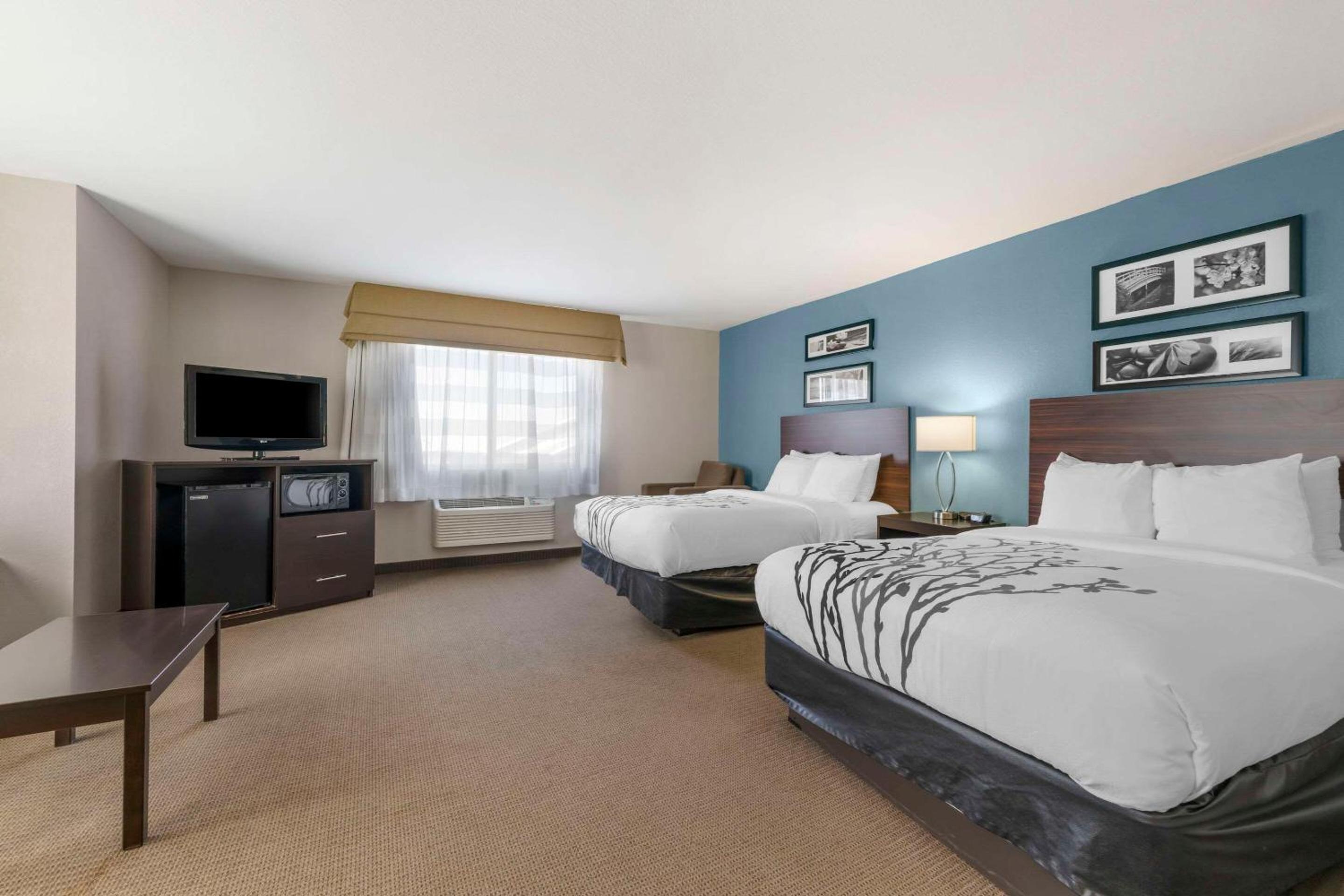 Double Room with Two Double Beds - Non-Smoking - Photo 7