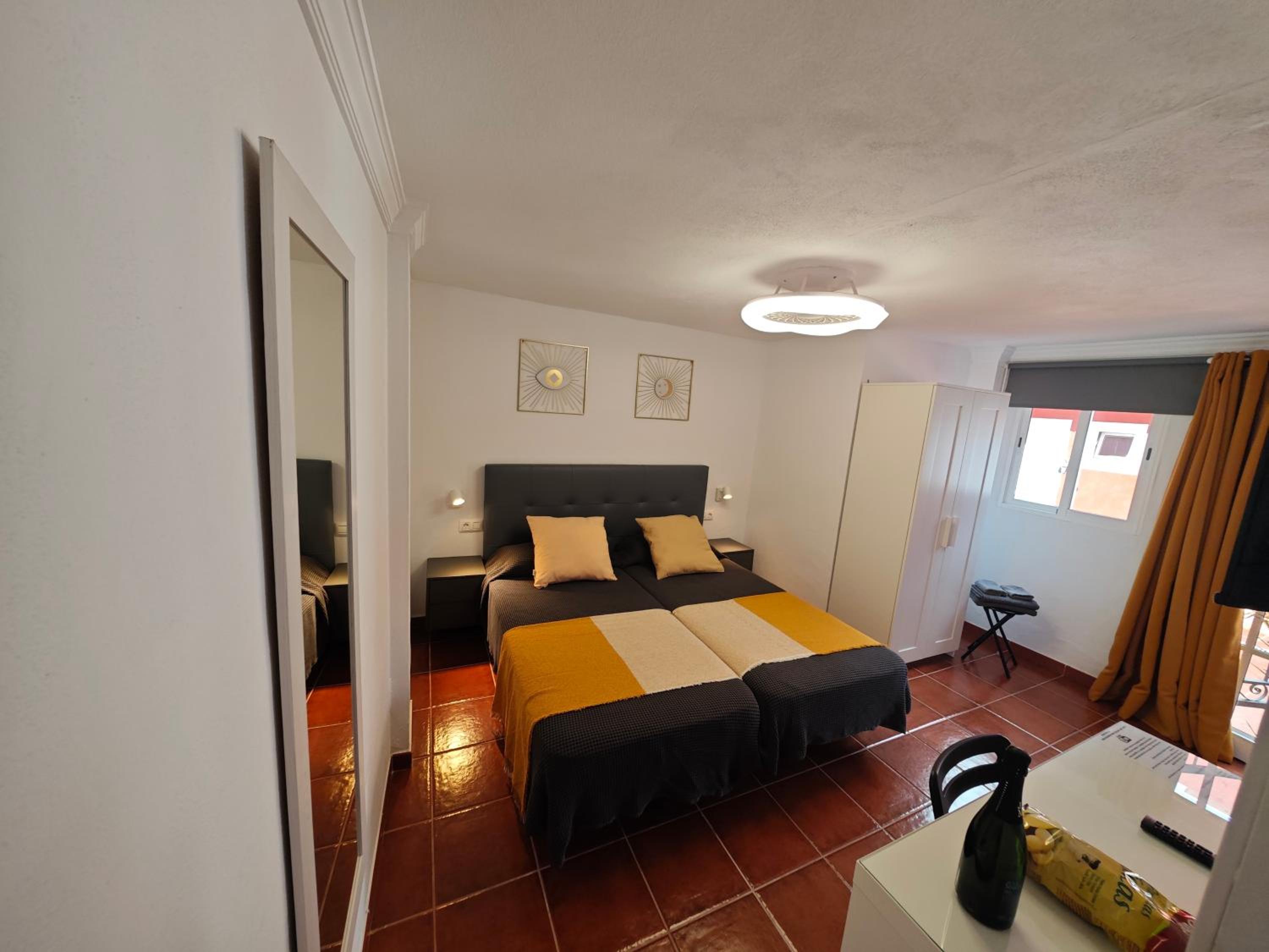 Double or Twin Room photo 2