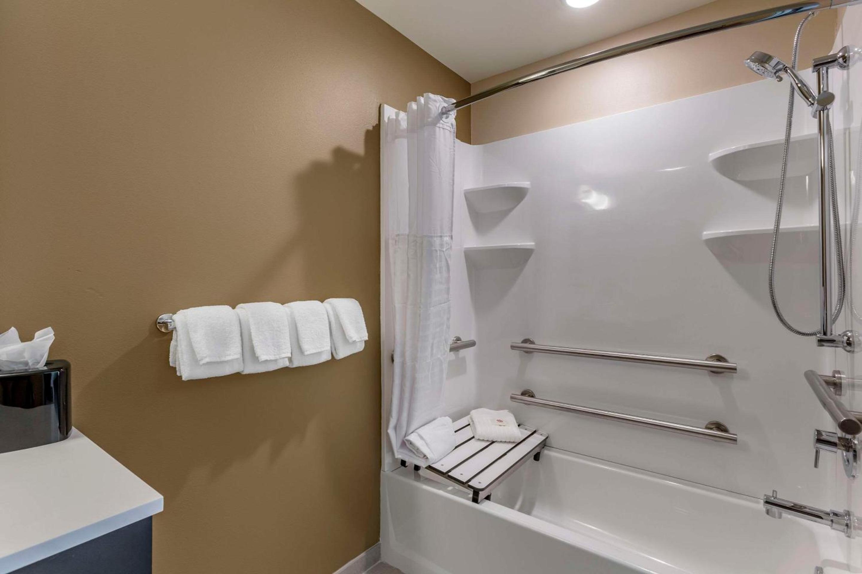 Suite with Two Queen Beds - Mobility and Hearing Accessible/Non-Smoking - Photo 6