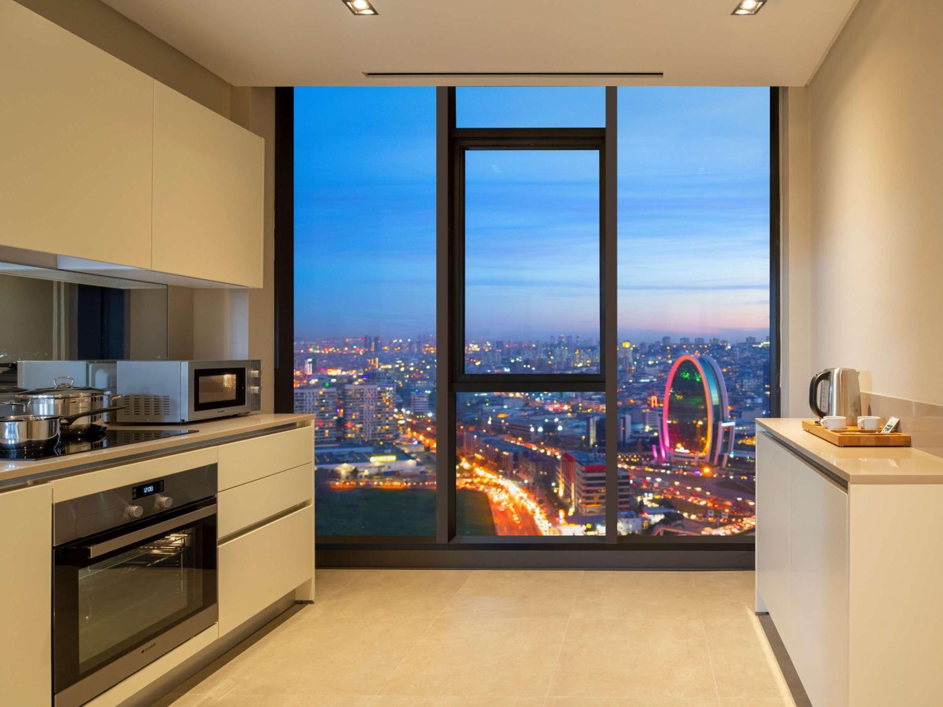 Sky Villa Three Bedroom thumbnail 6
