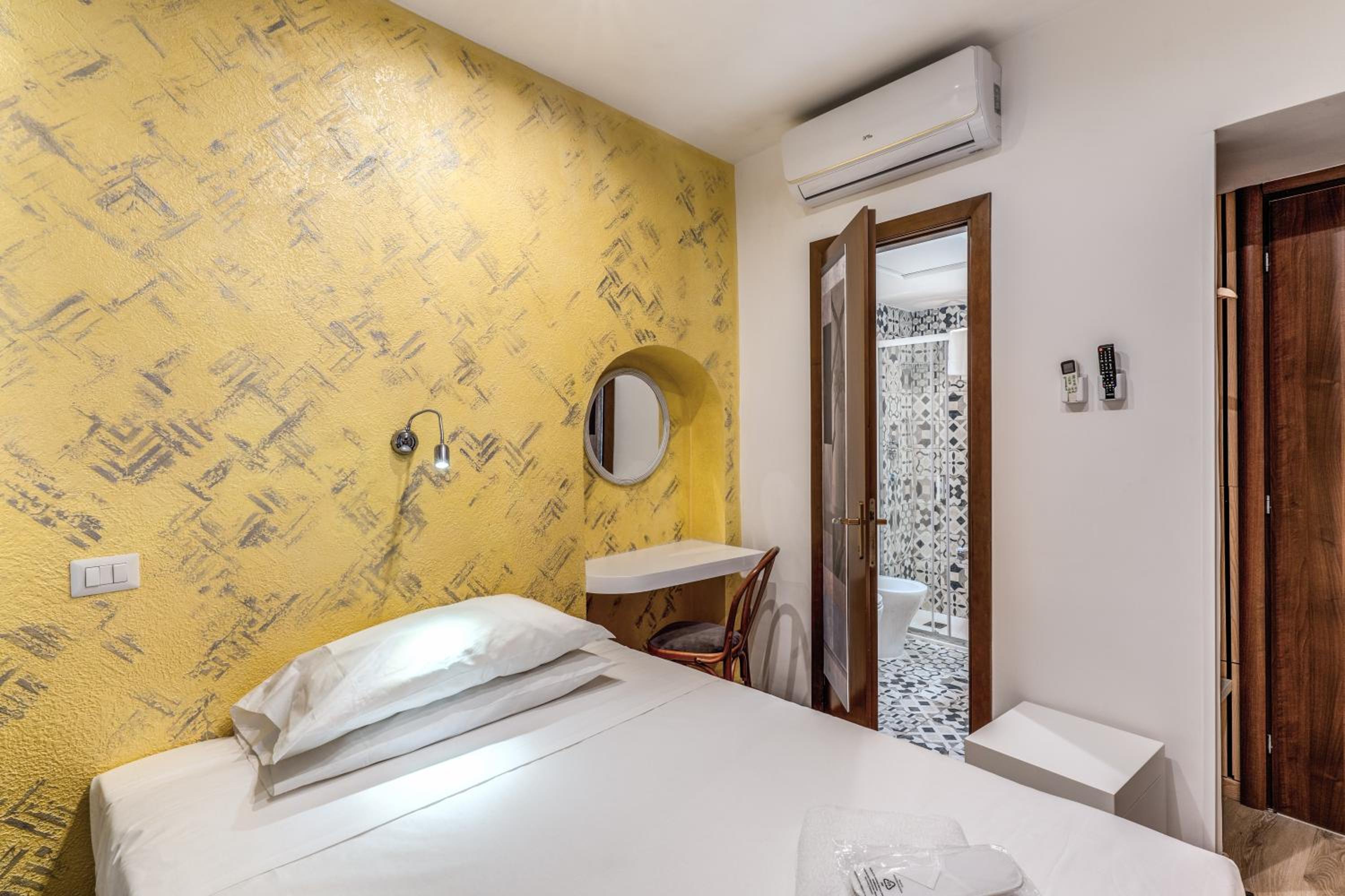 Single Room