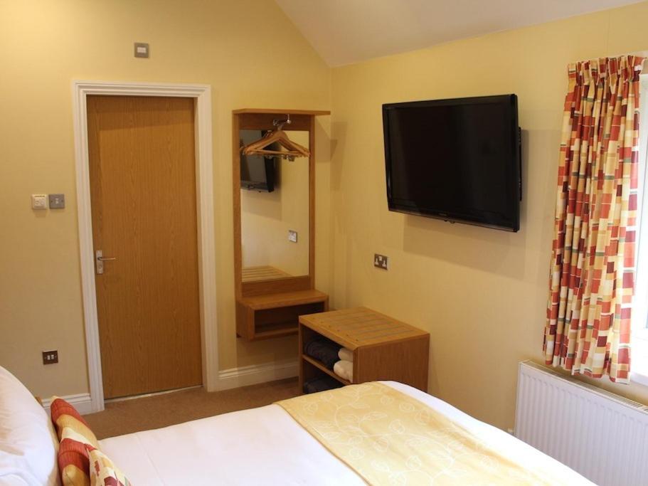 Standard Double Room - Photo 2