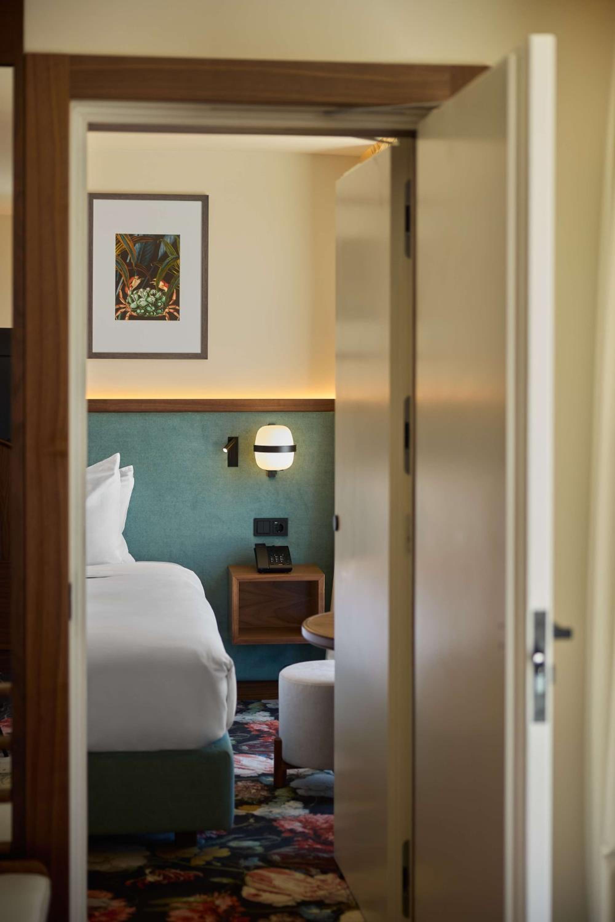 Family Connecting Rooms - Photo 2