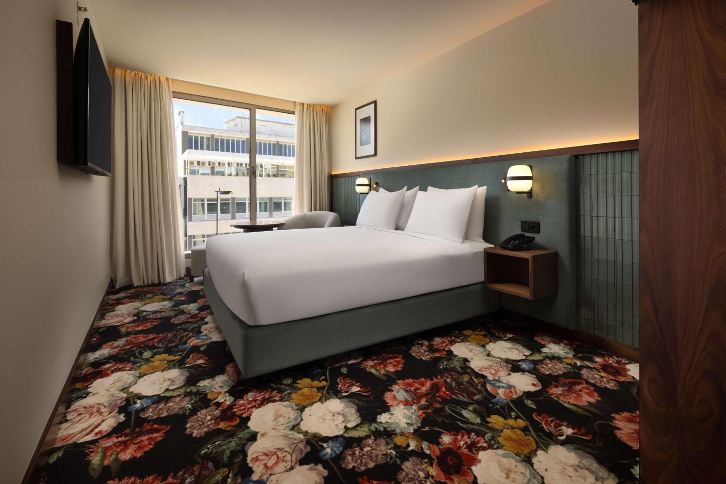 Superior King Room - Photo 4