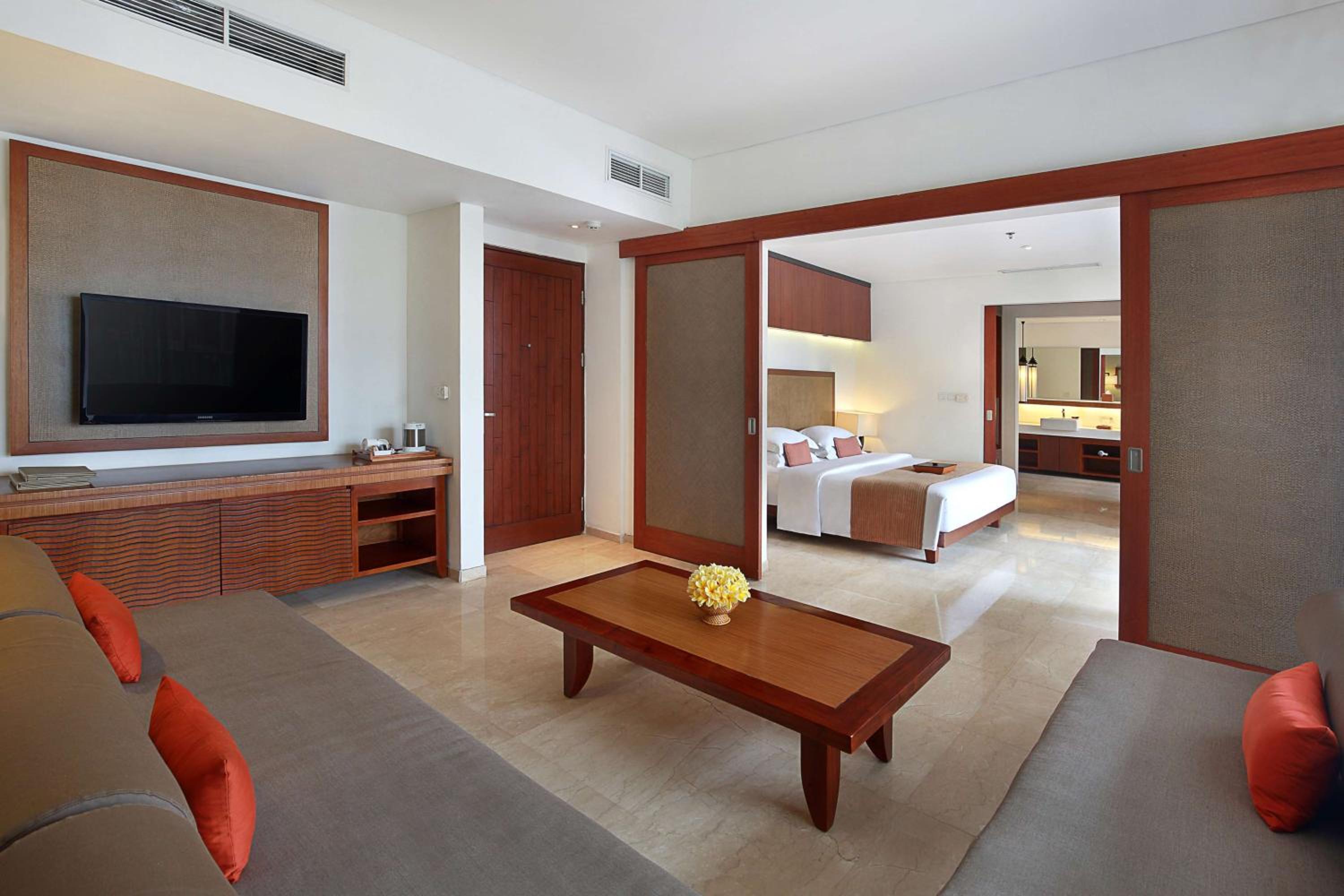 Magani Suite Pool View with Spa Bath and Daily Beers photo 2