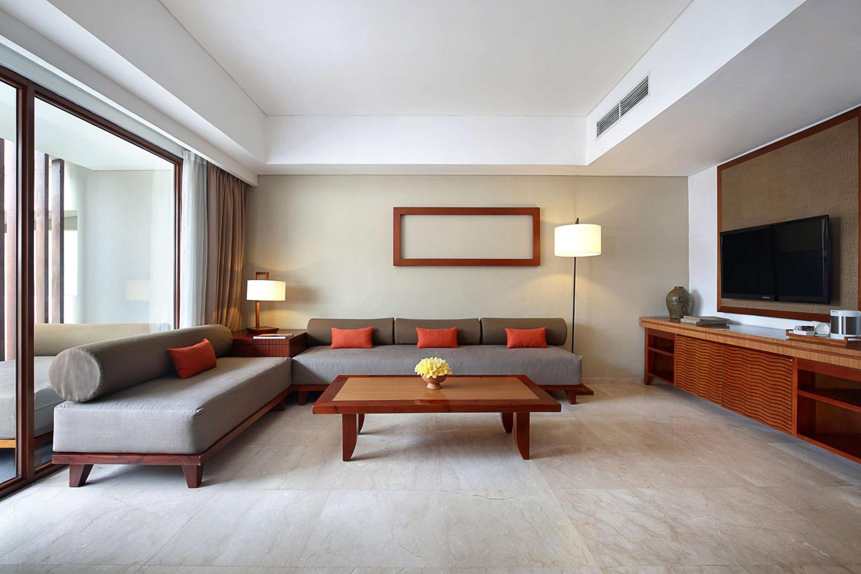 Magani Suite with Spa Bath and One-Time Mini-bar photo 3
