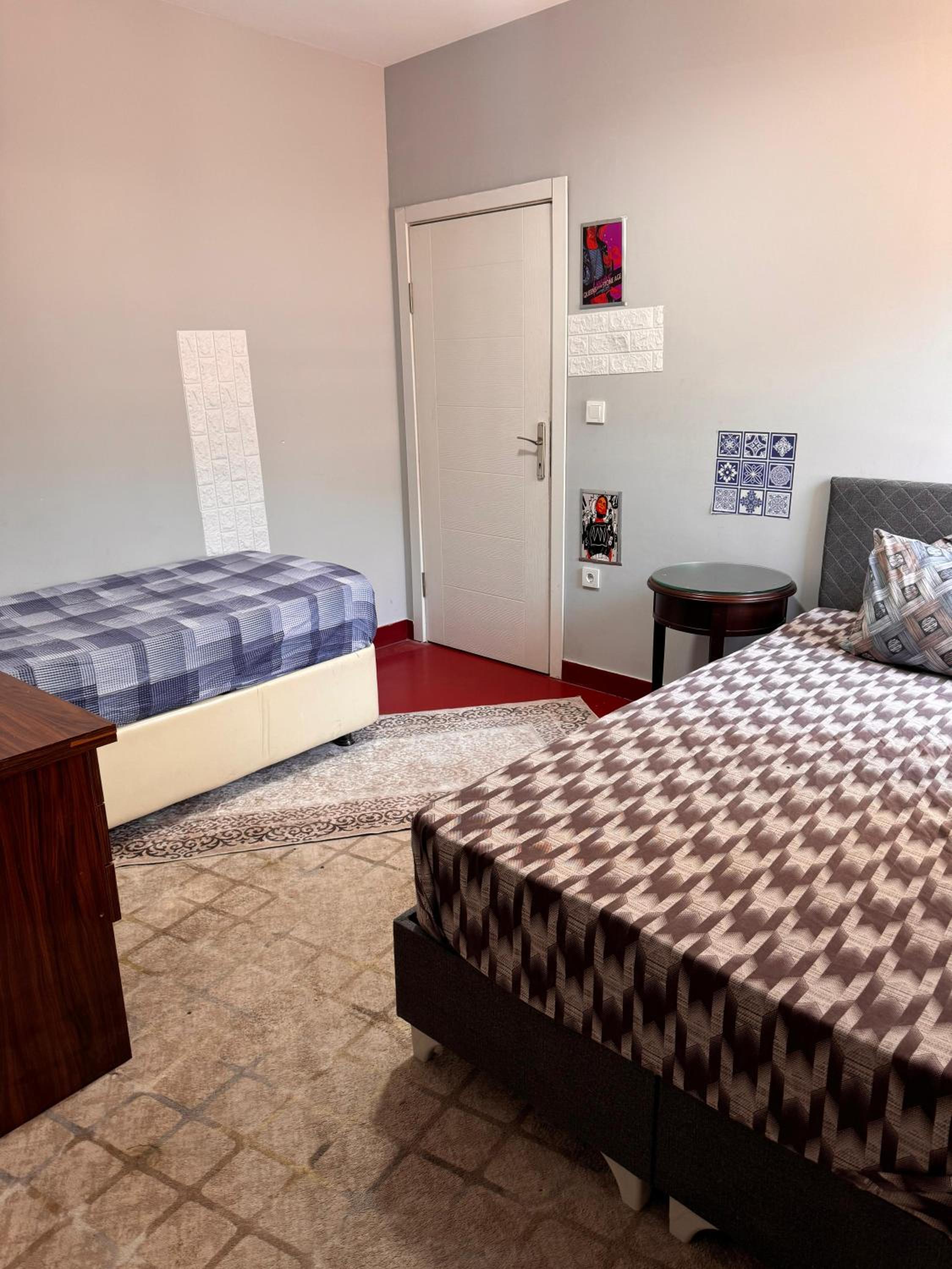 Economy Triple Room with Shared Bathroom photo 1