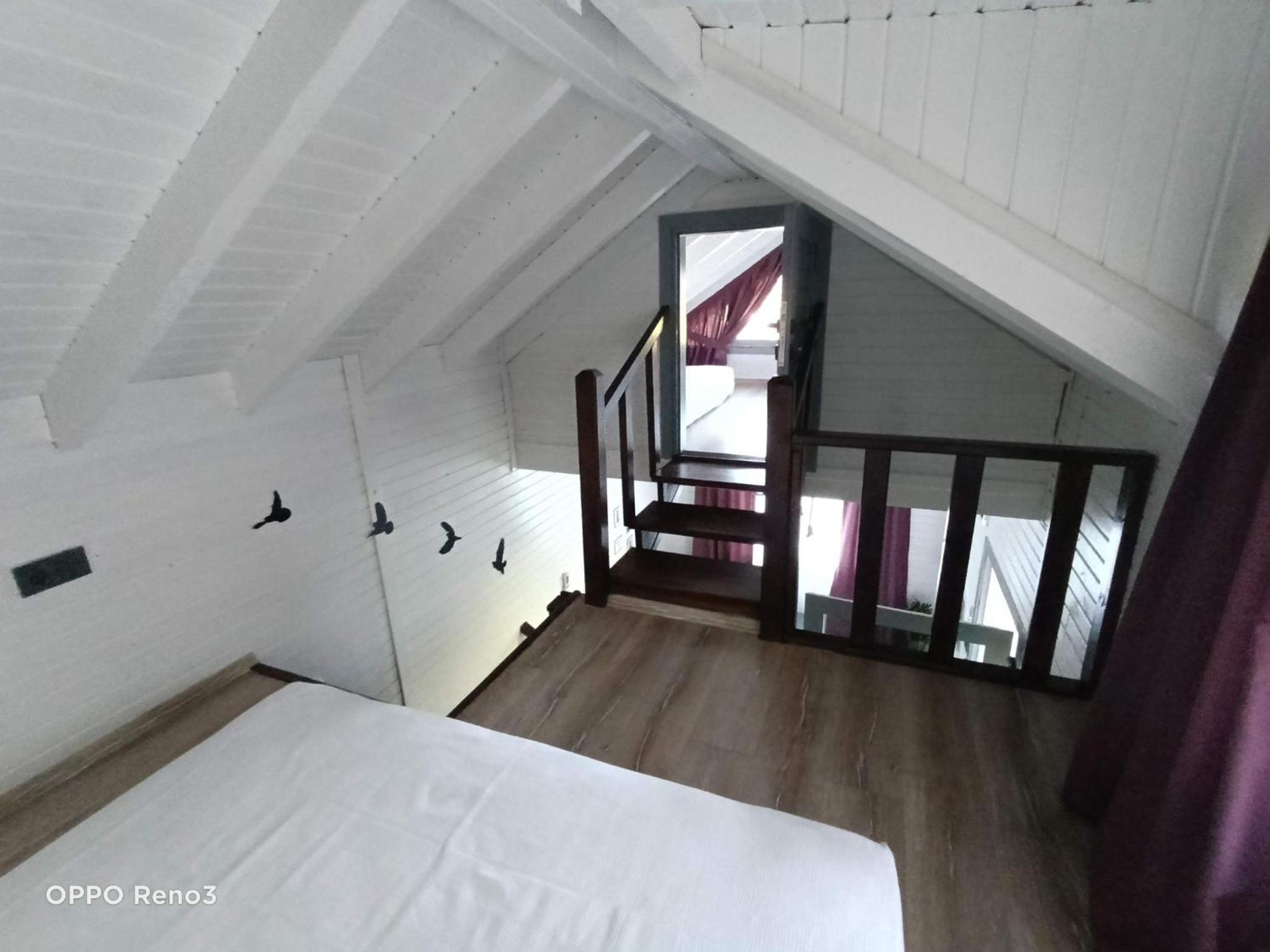 Two-Bedroom Bungalow - Photo 4