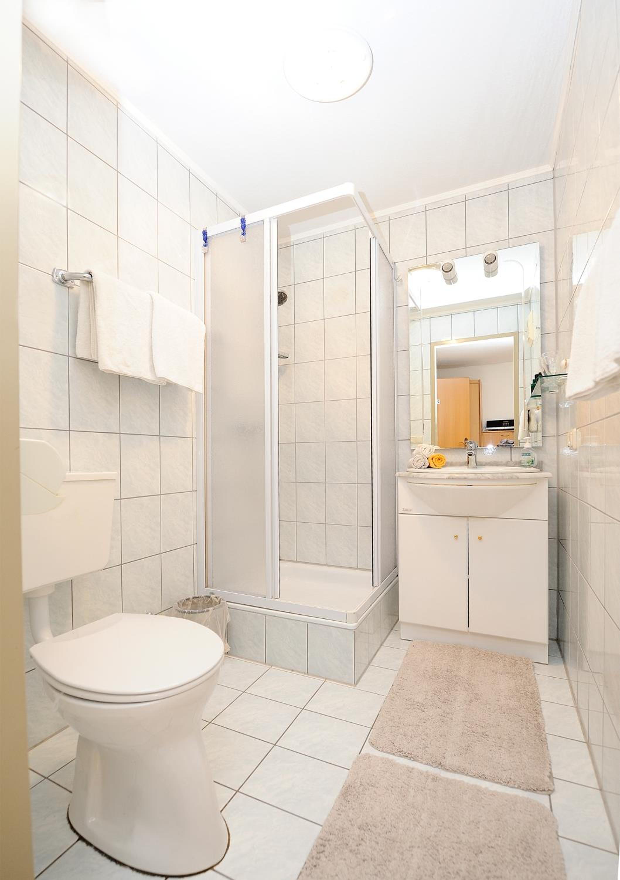 Budget Double Room photo 2