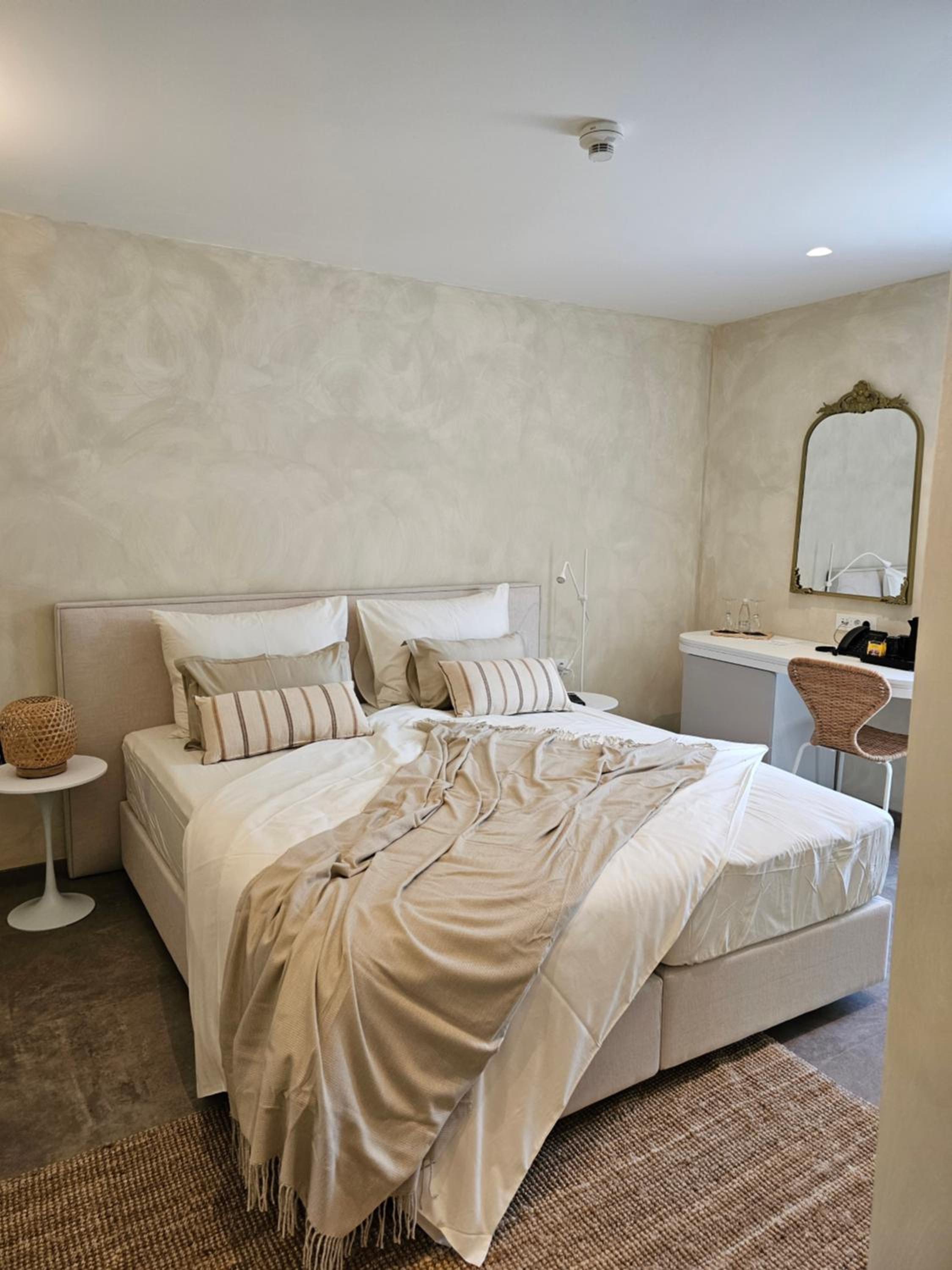 King Room with Mountain View photo 3