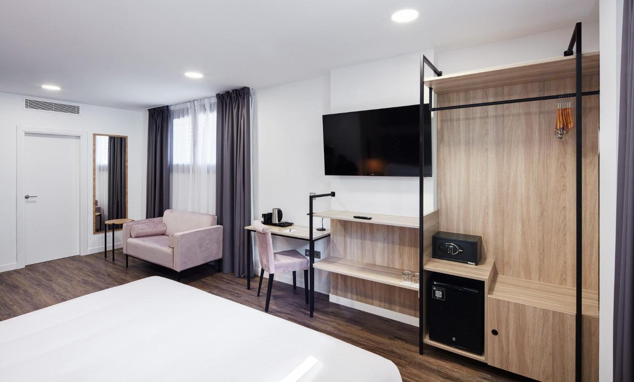Superior Double Room - Photo 7