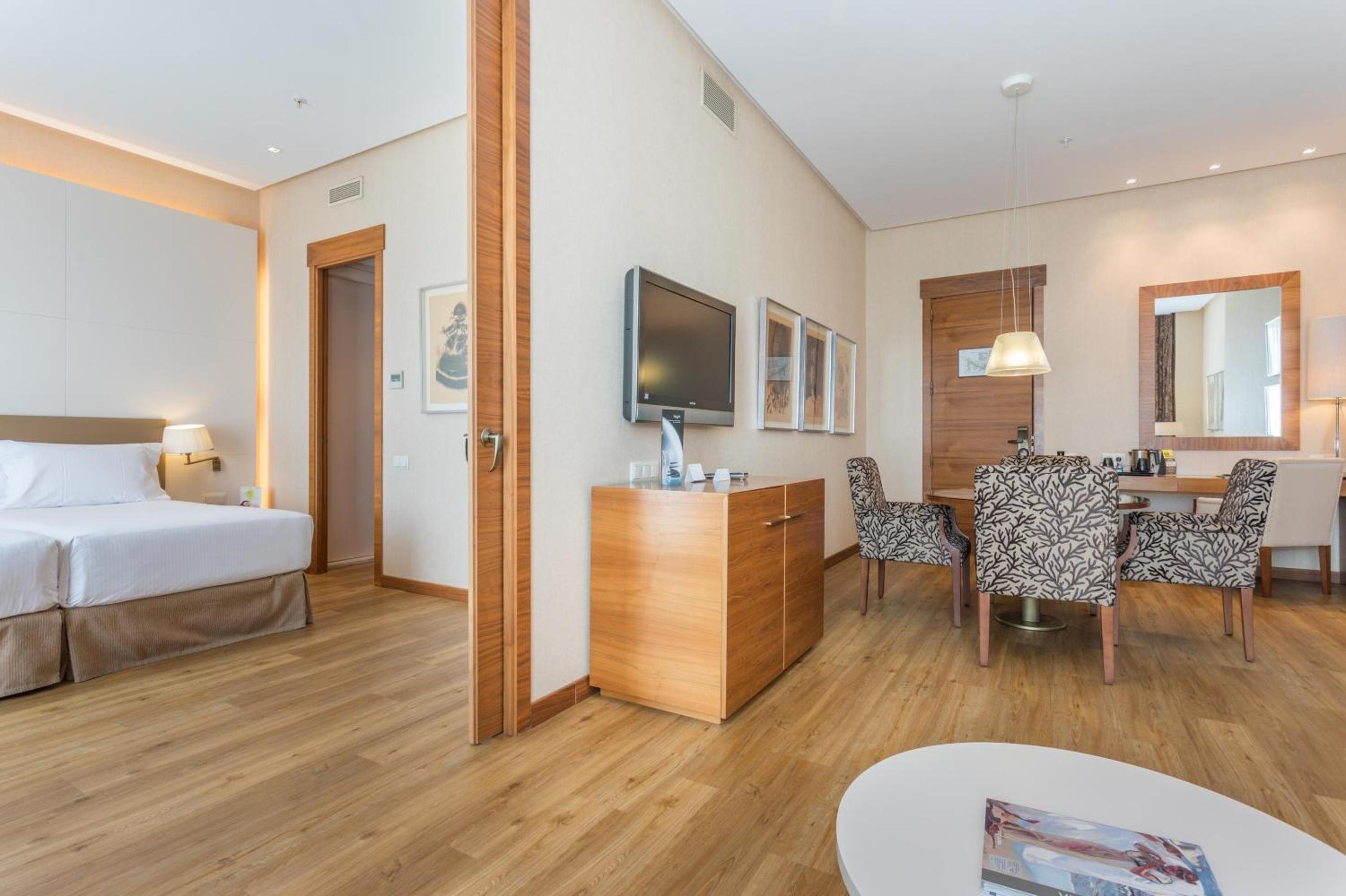 Junior Suite thumbnail 5