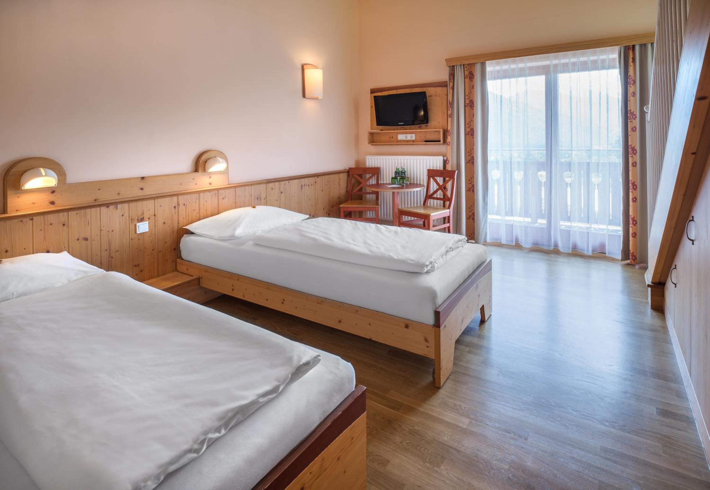 Family Suite - Photo 1