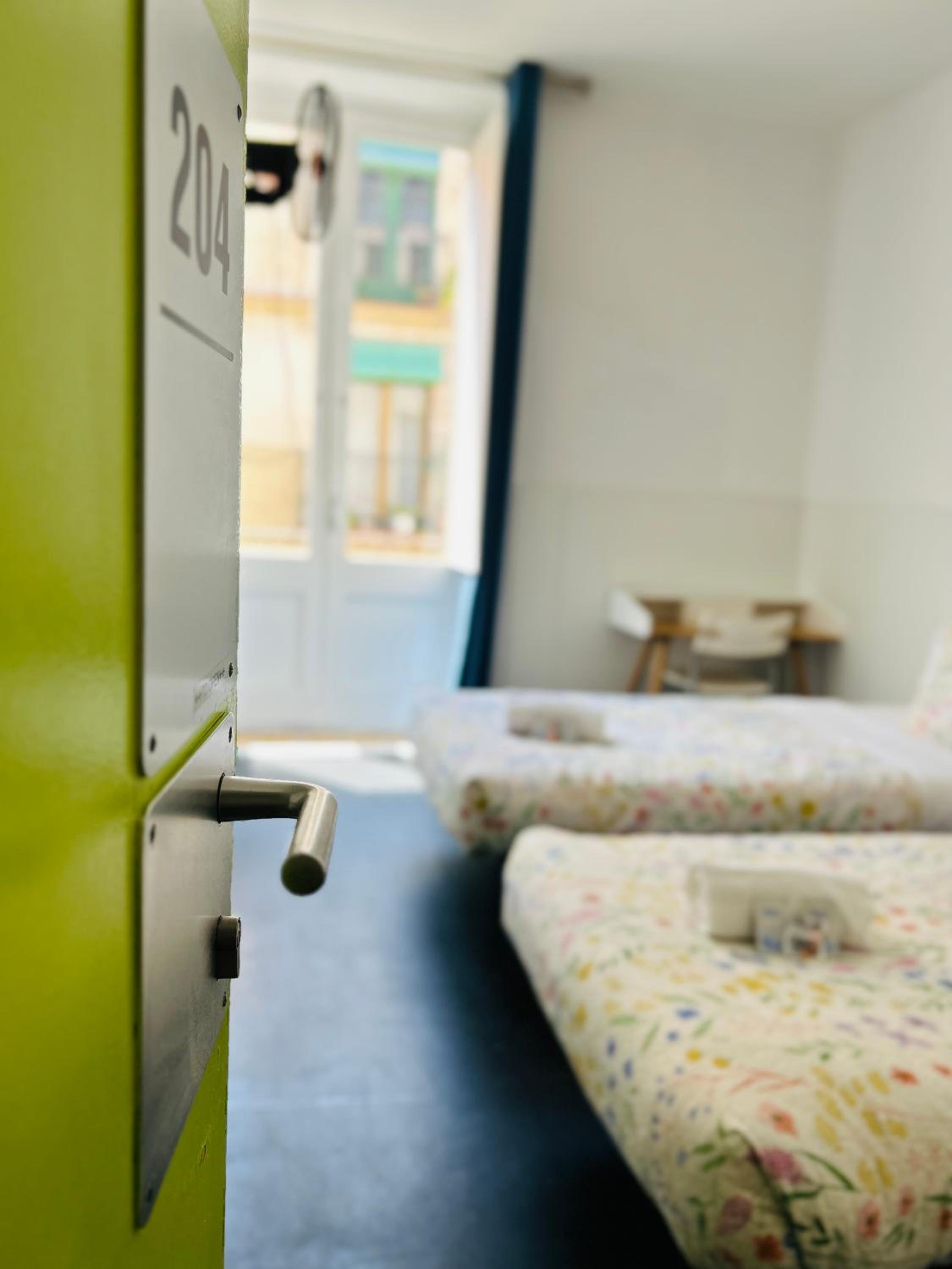 Twin Room with Balcony photo 2
