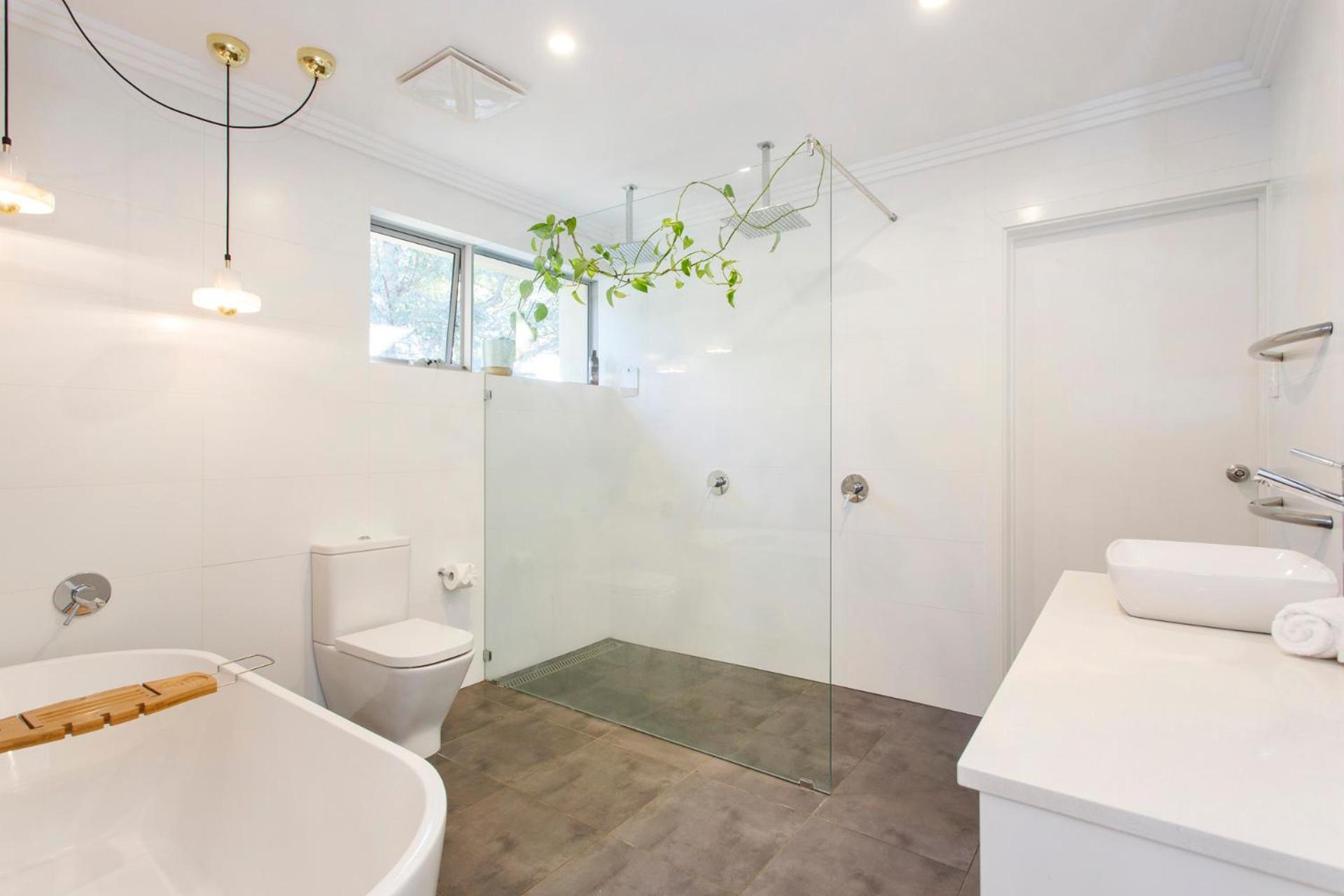 Three-Bedroom House photo 1