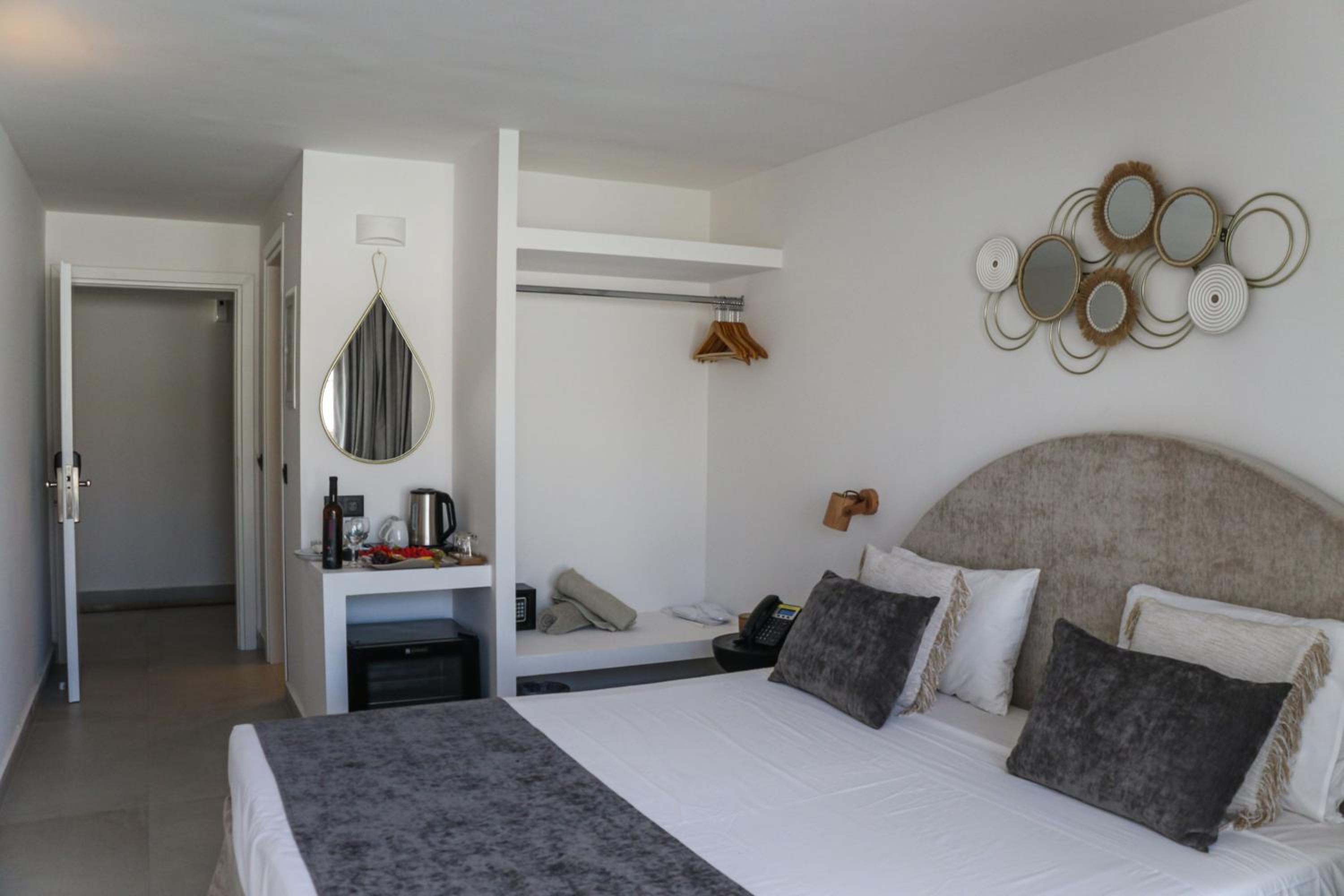 Junior Suite with Private Pool