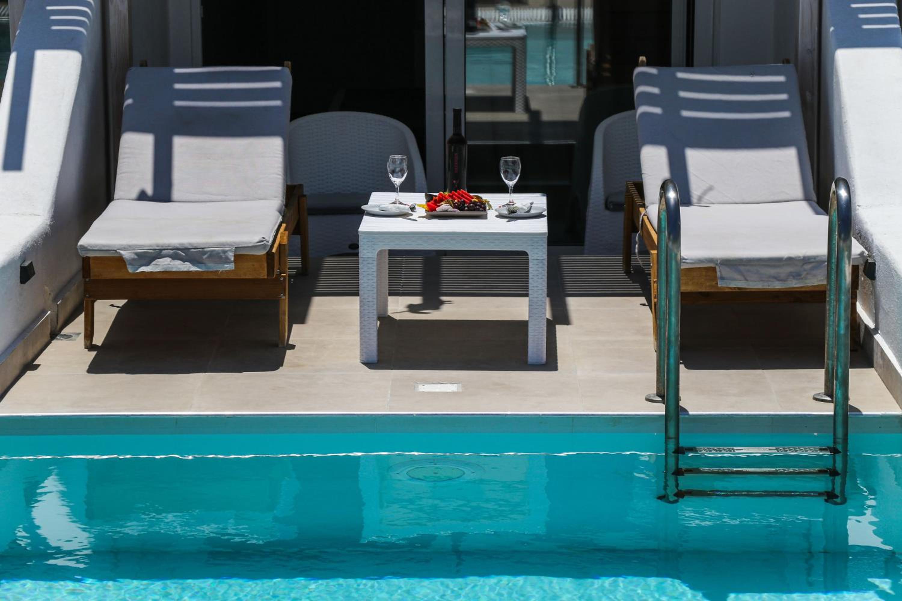 Junior Suite with Private Pool