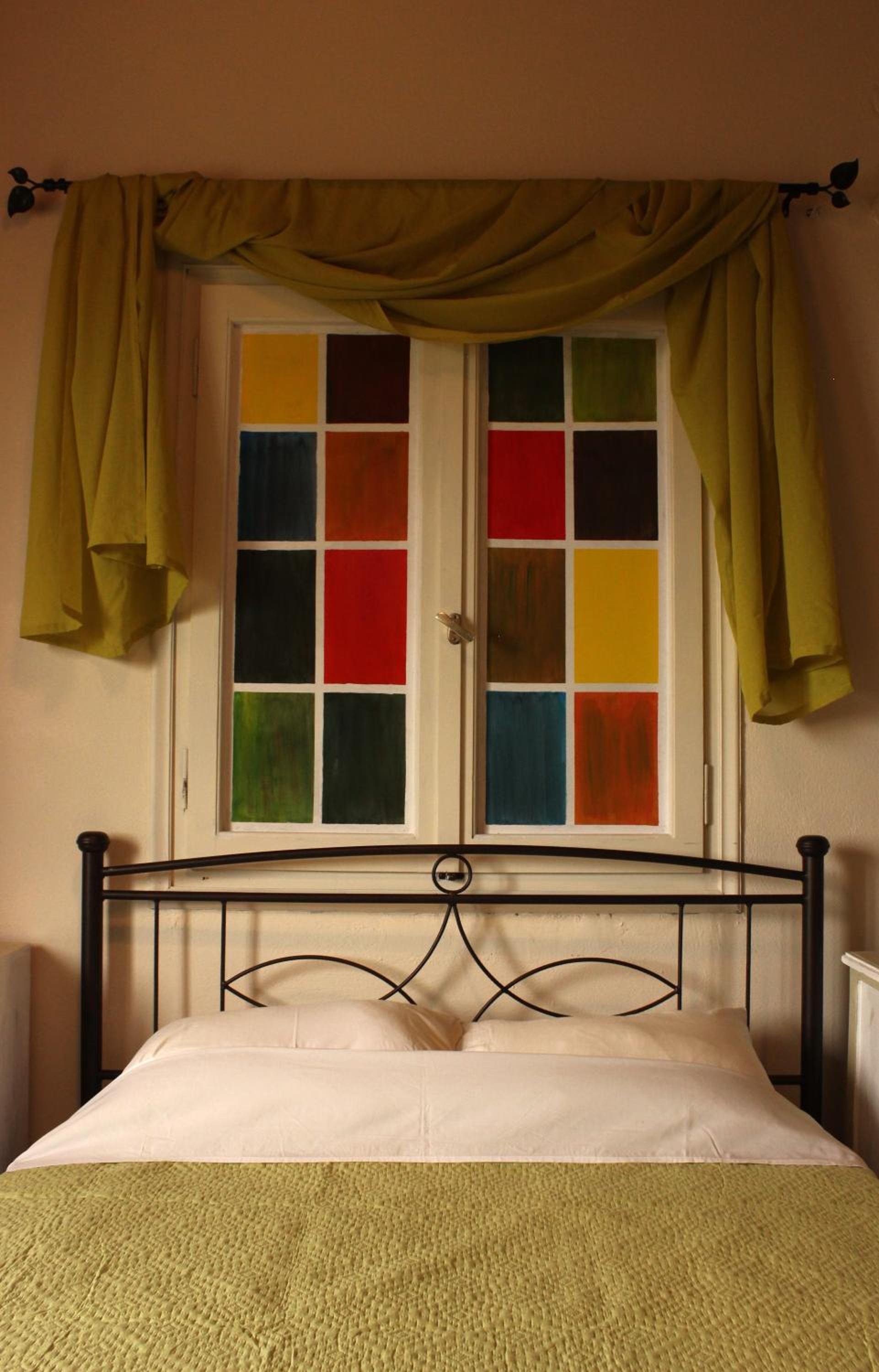 Three-Bedroom House photo 2