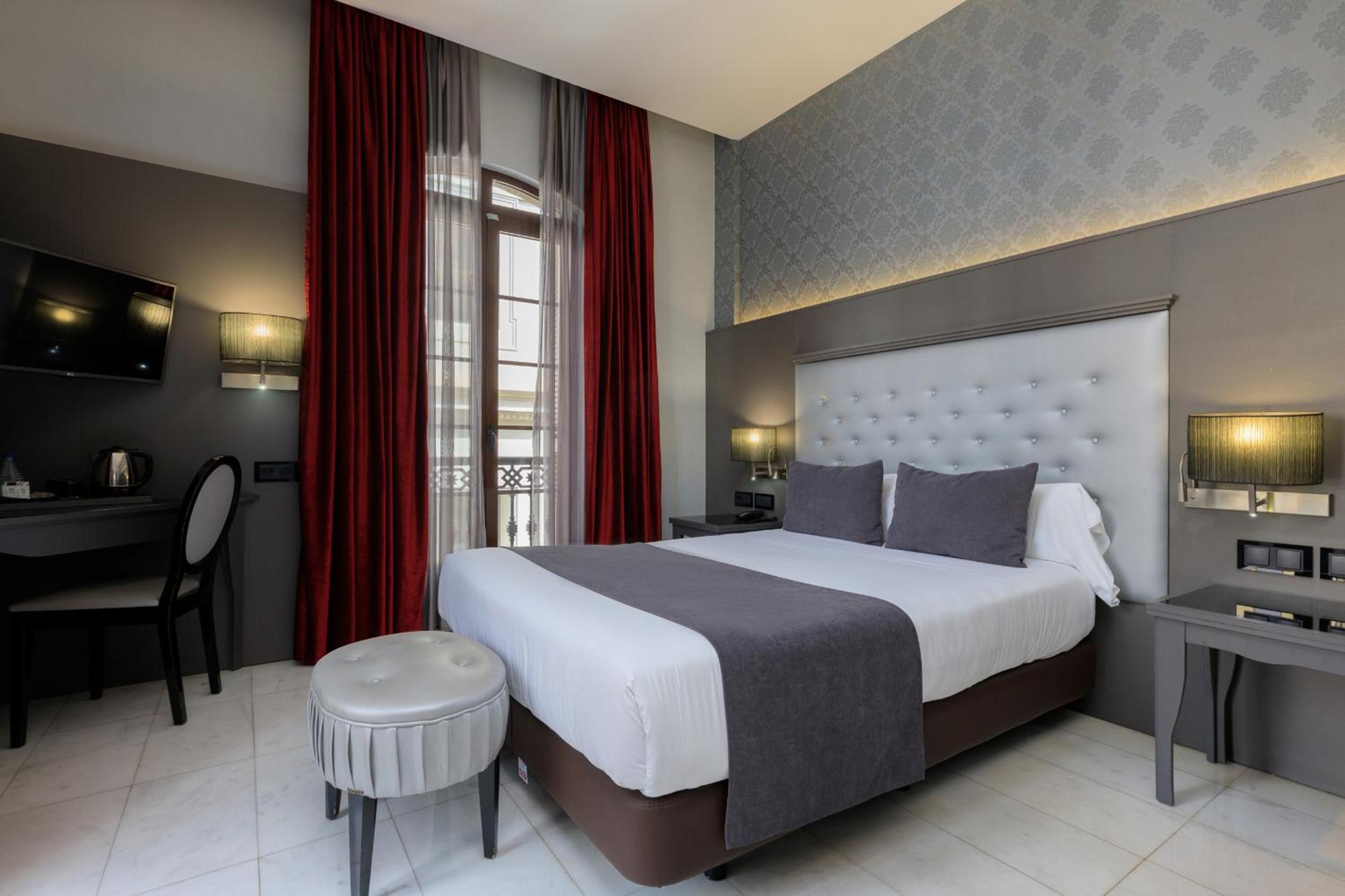 Superior Double or Twin Room photo 2