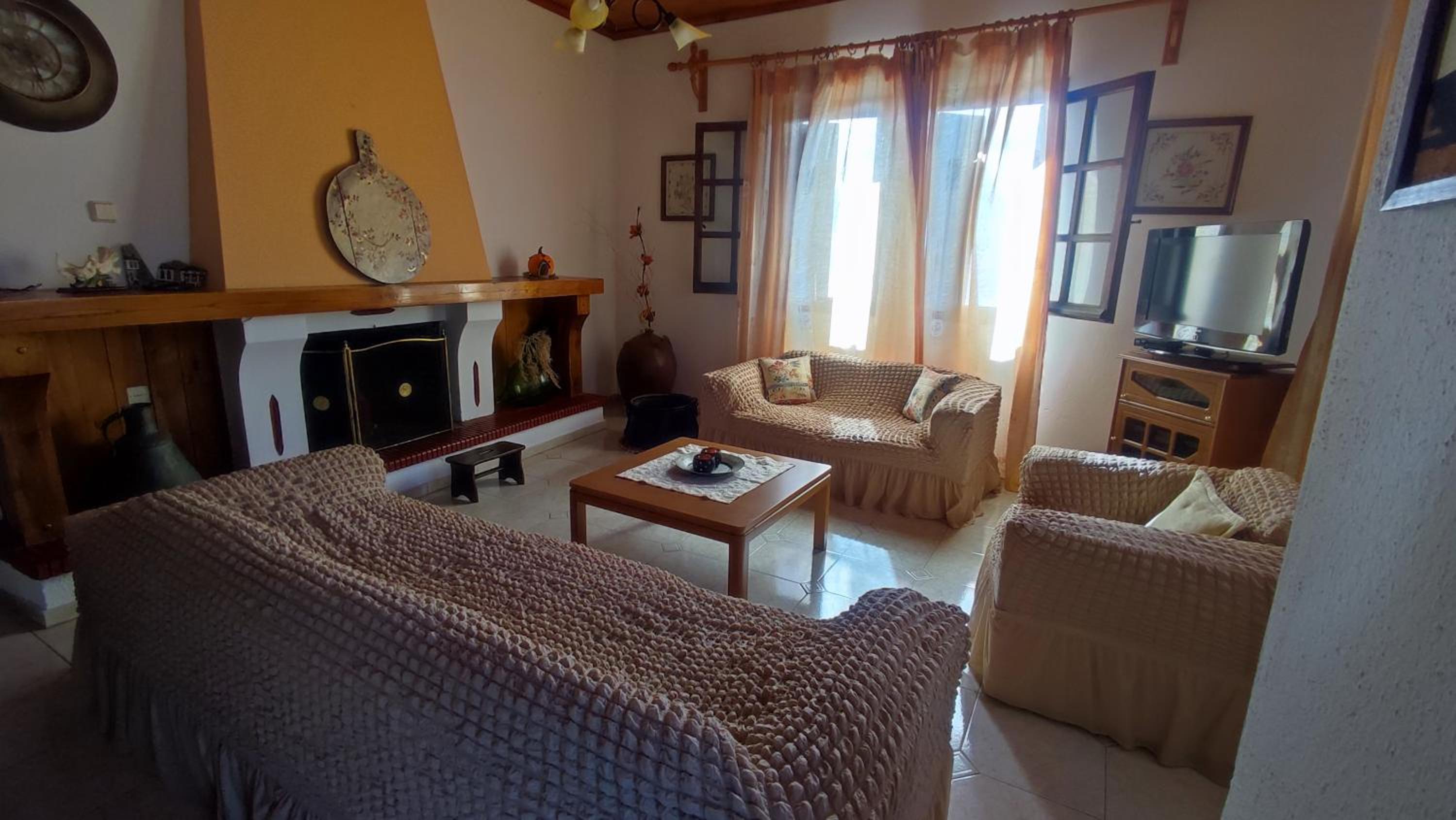 Two-Bedroom House photo 3