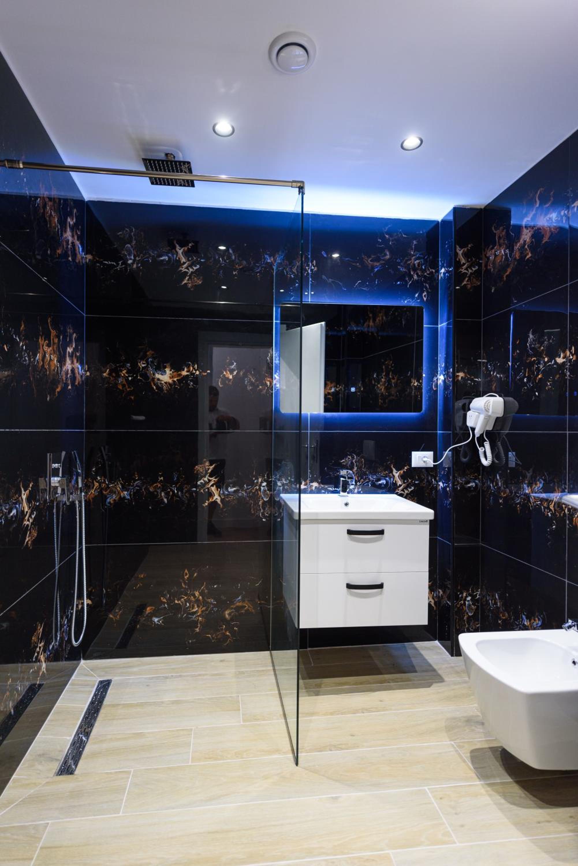 Standard Suite