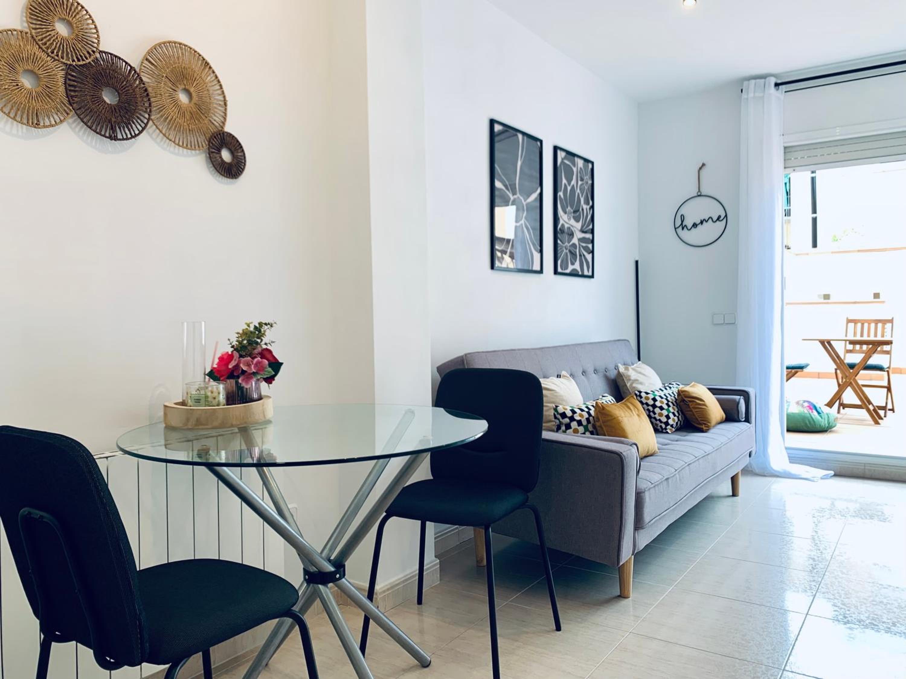 Apartamento de Dos Habitaciones con Terraza