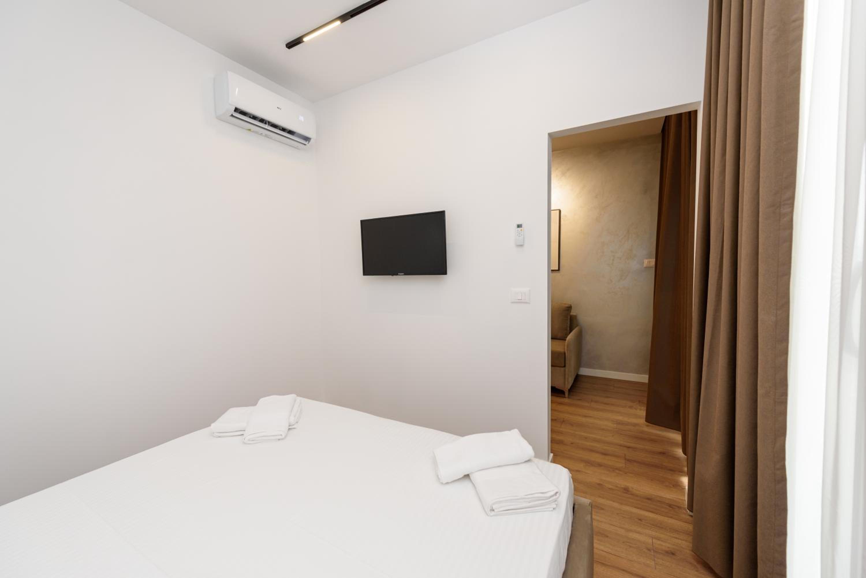 Junior Suite with Balcony