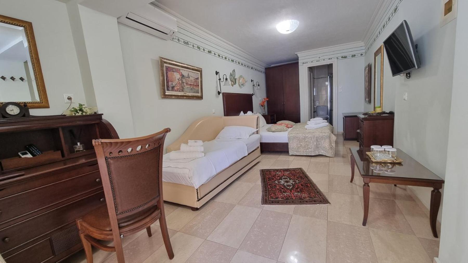 Luxury Quadruple Room