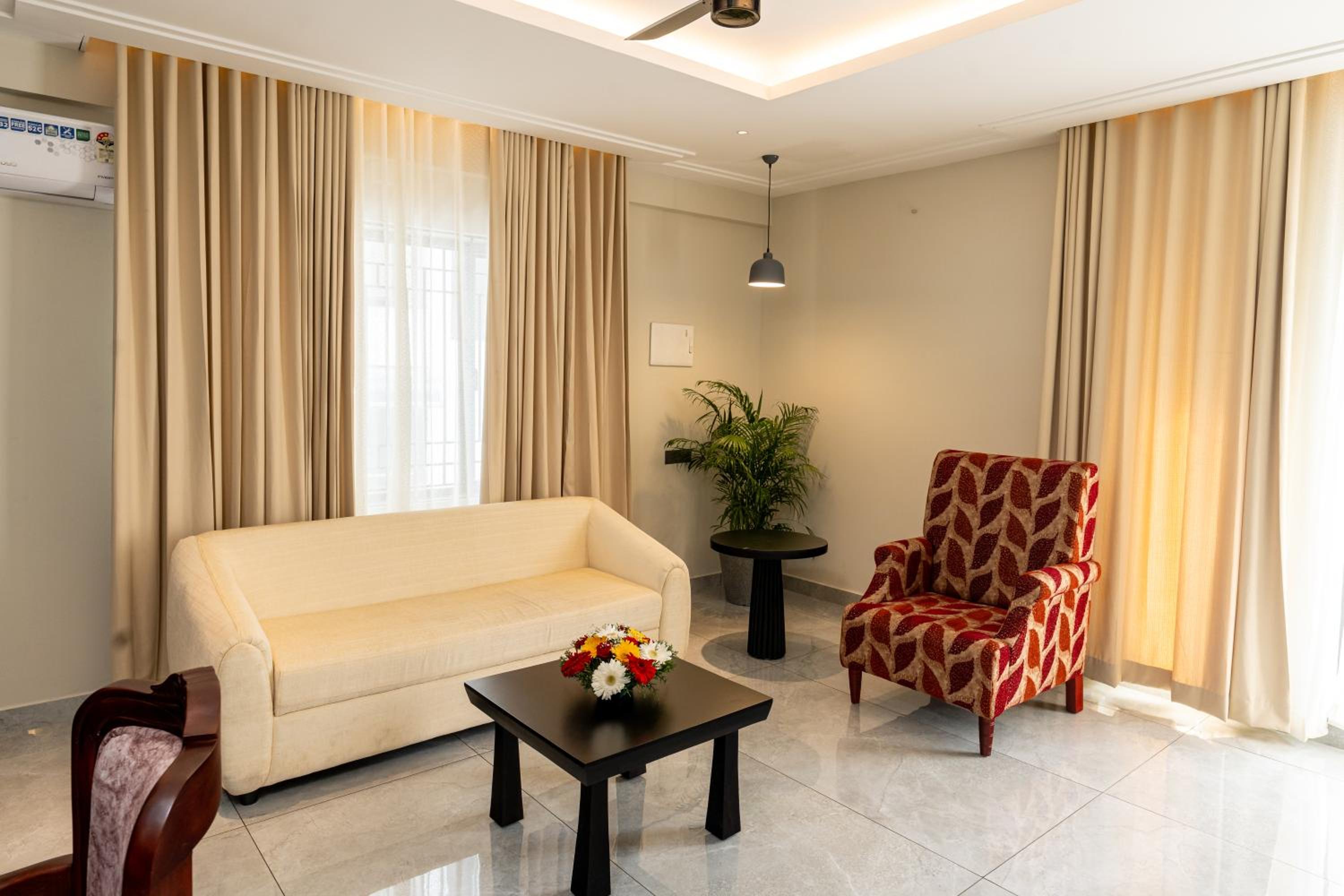 Suite photo 1