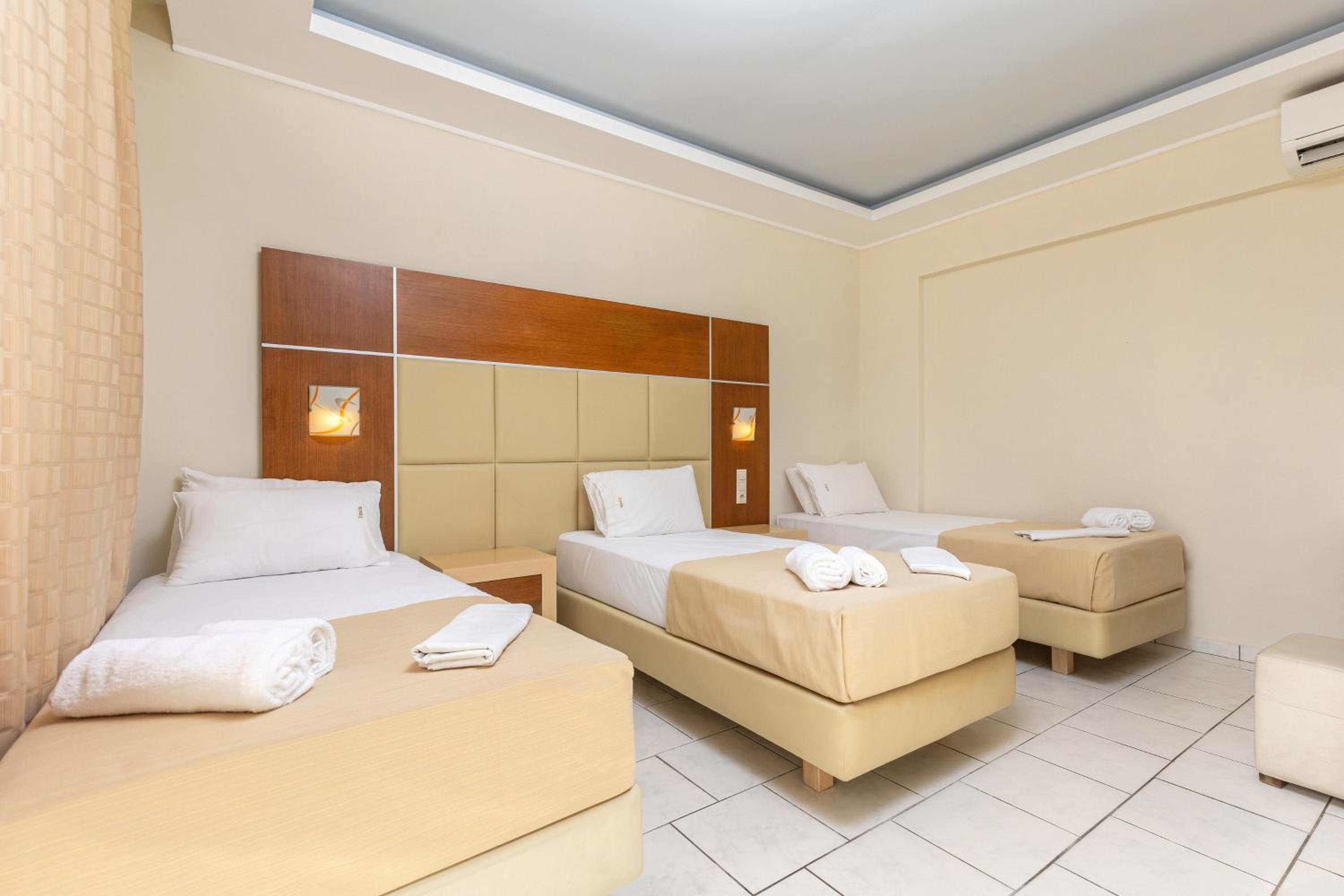 Triple Room with Sea View photo 2