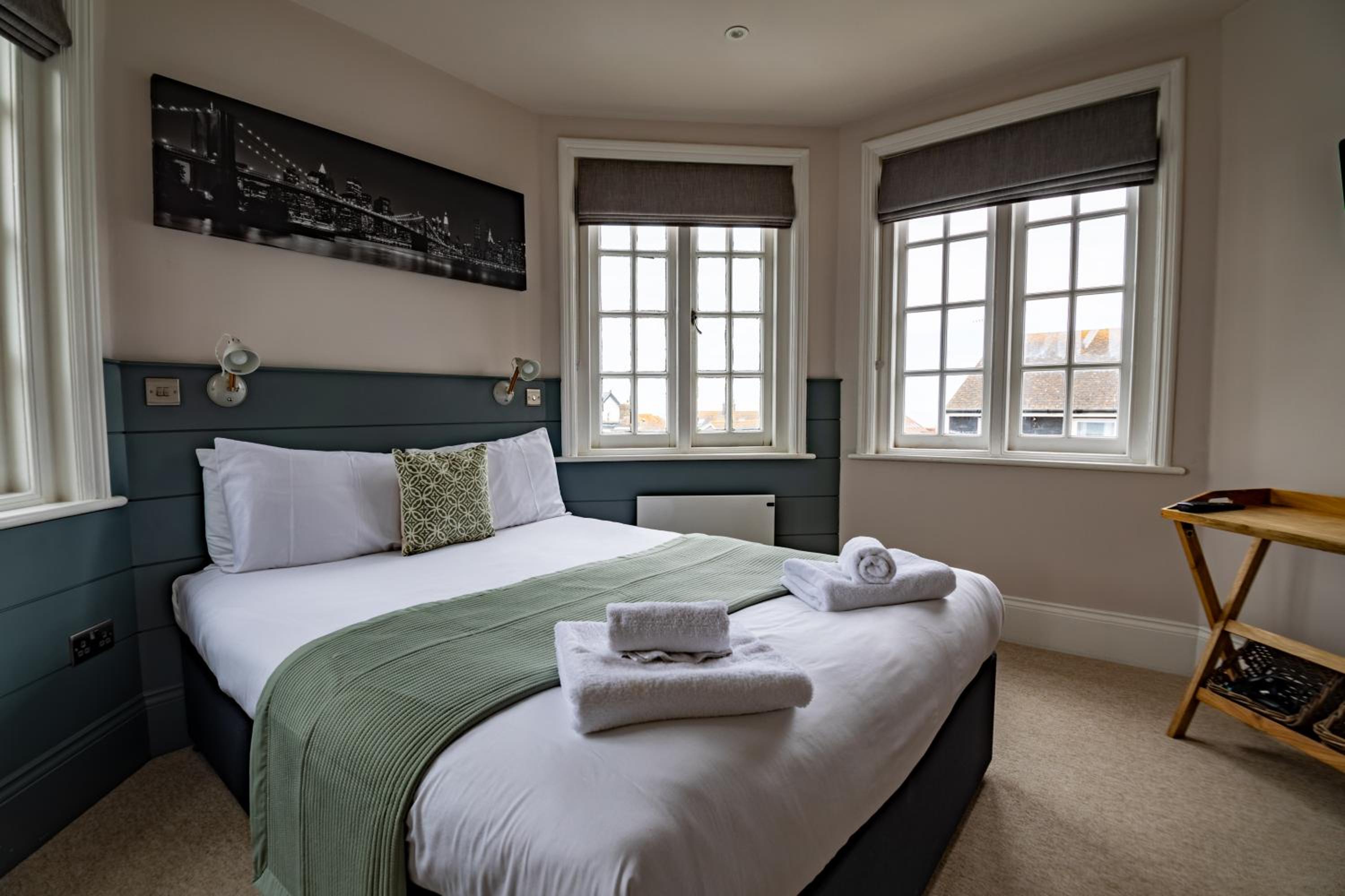 Large Double Room photo 1