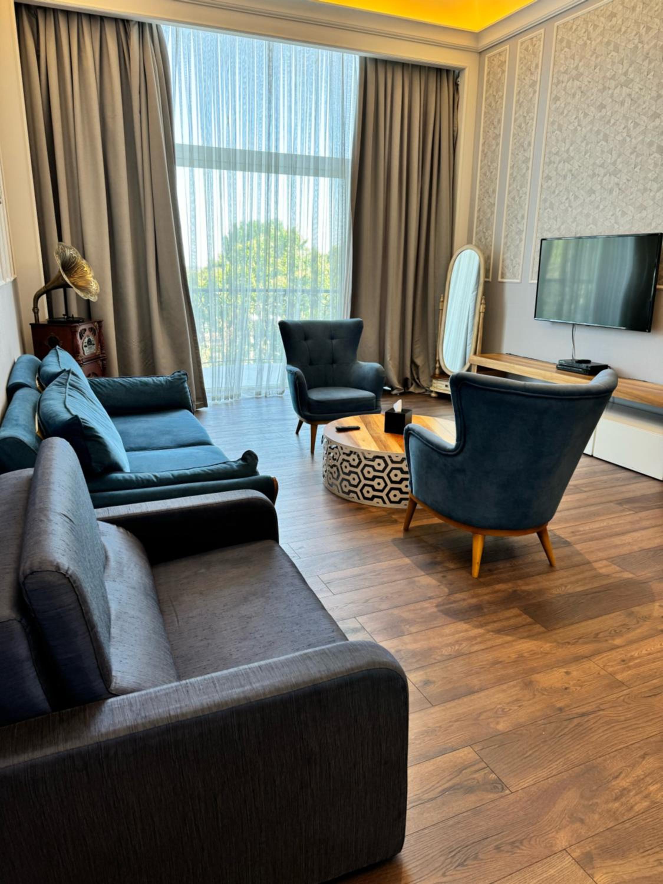מלון פרומנייד באקו — King Suite with Sea View