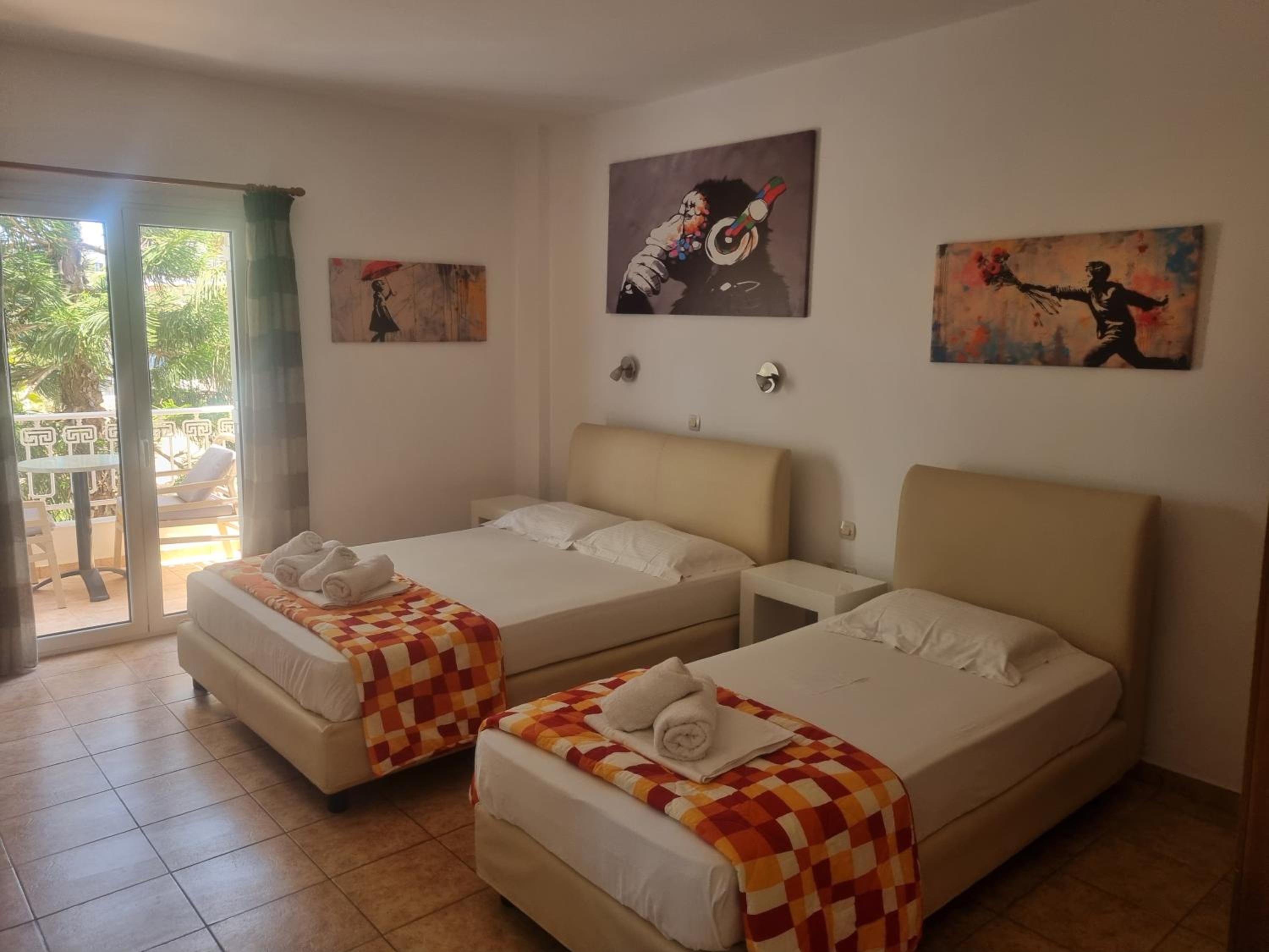 Triple Room with Terrace - Photo 1