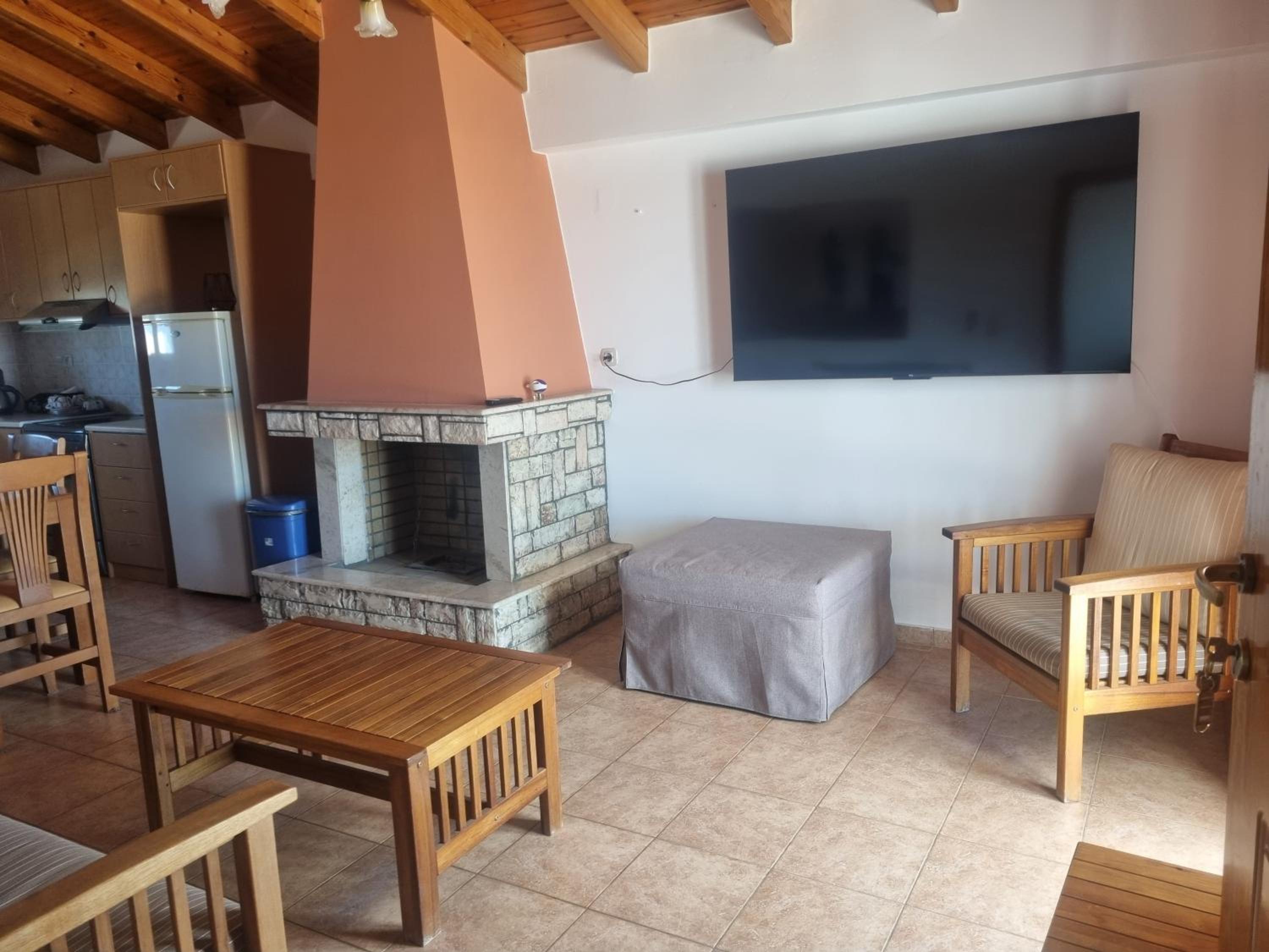 Two-Bedroom Apartment with Terrace and Sea View - Photo 4
