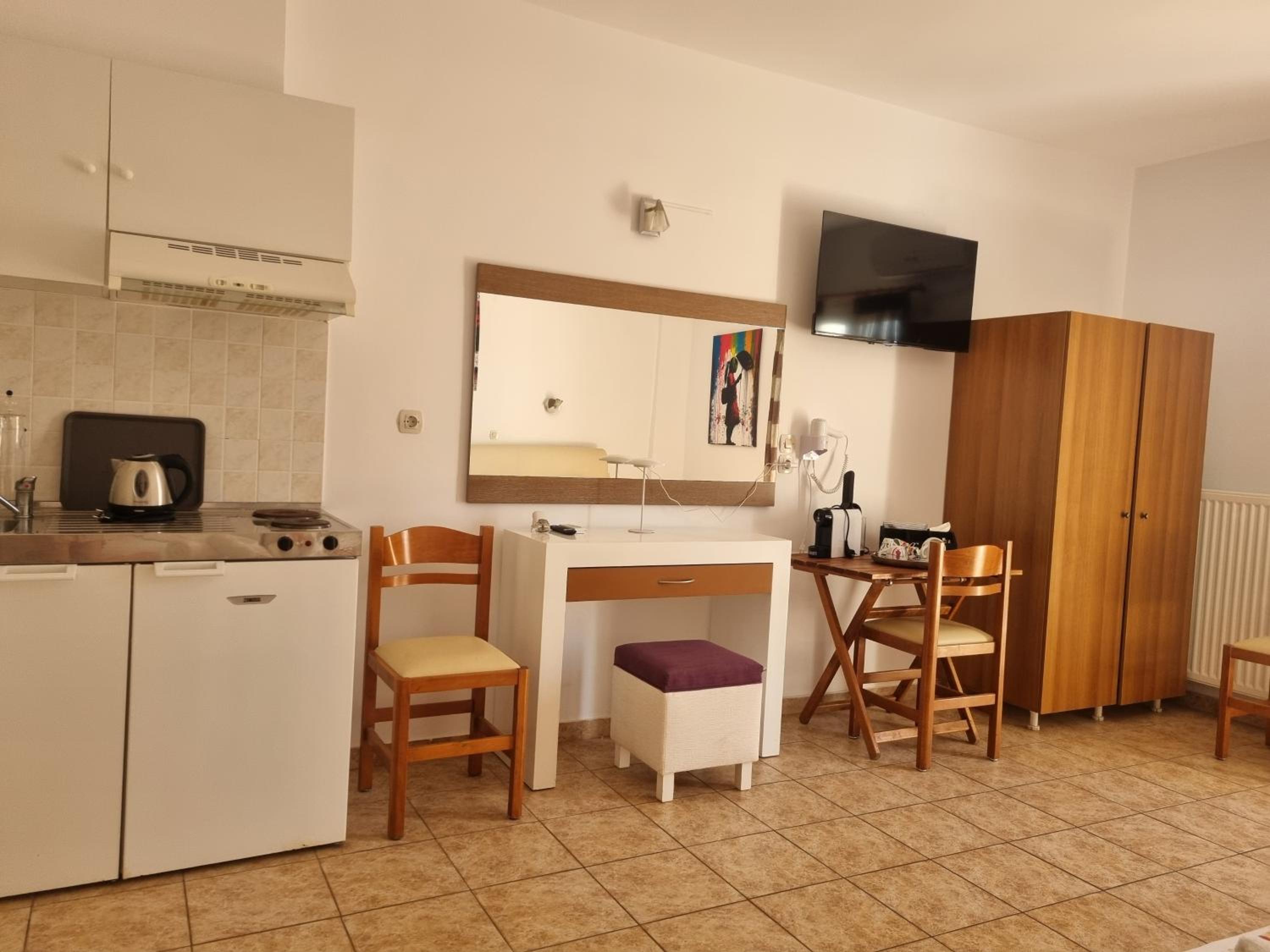 Quadruple Room with Terrace - Photo 2