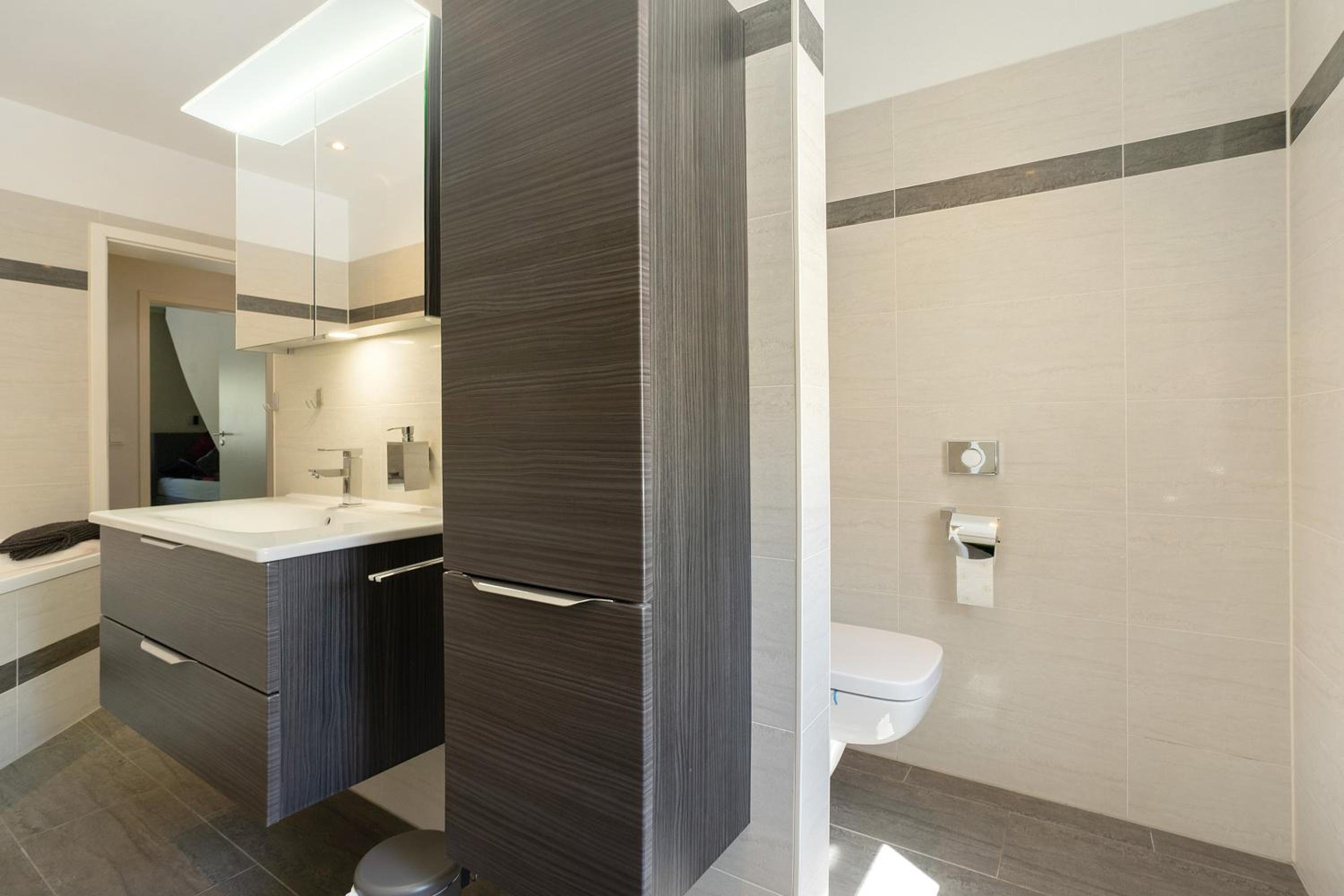 Two-Bedroom Deluxe Apartment with Garden View photo 2