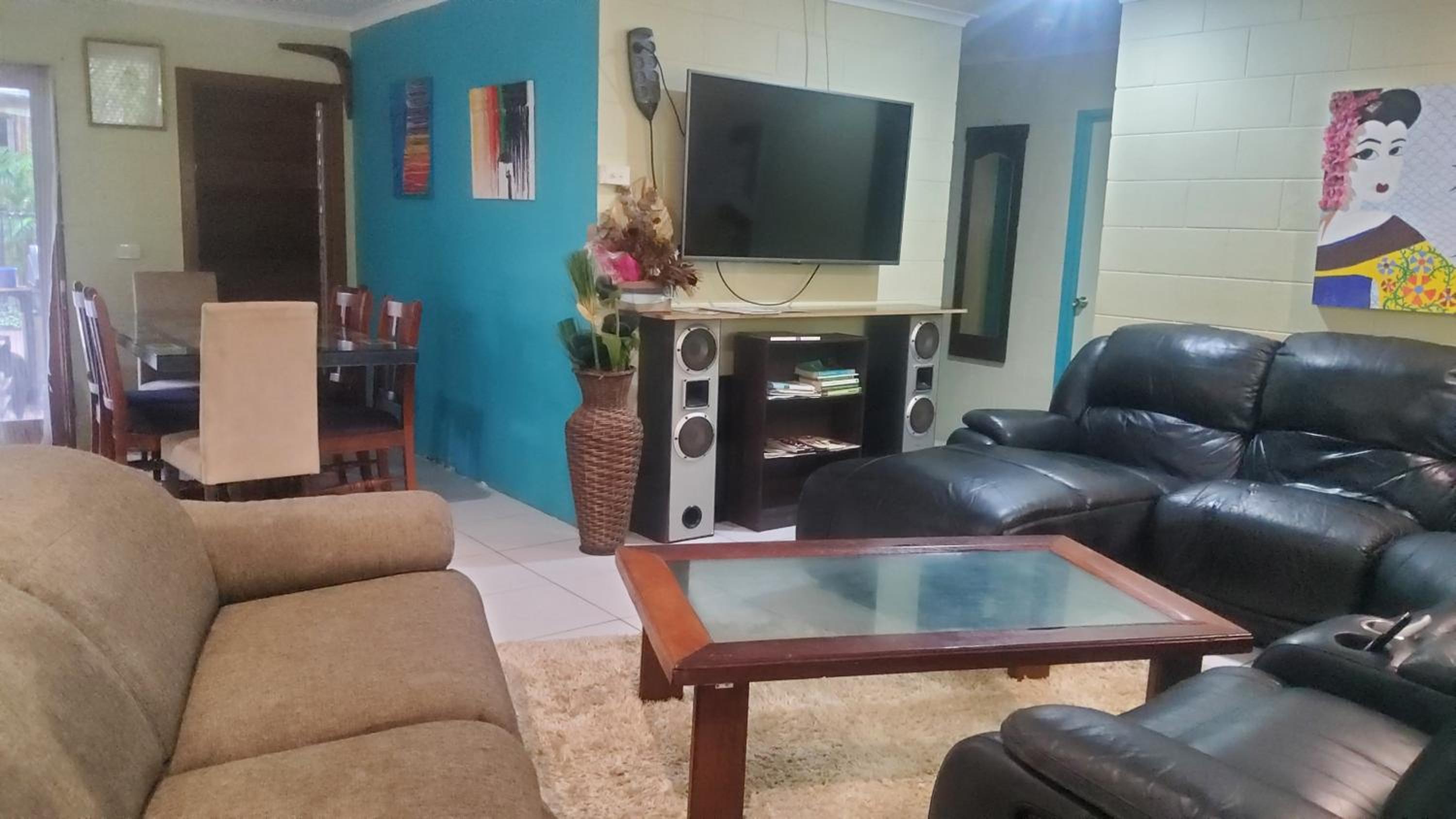 Four-Bedroom House photo 1