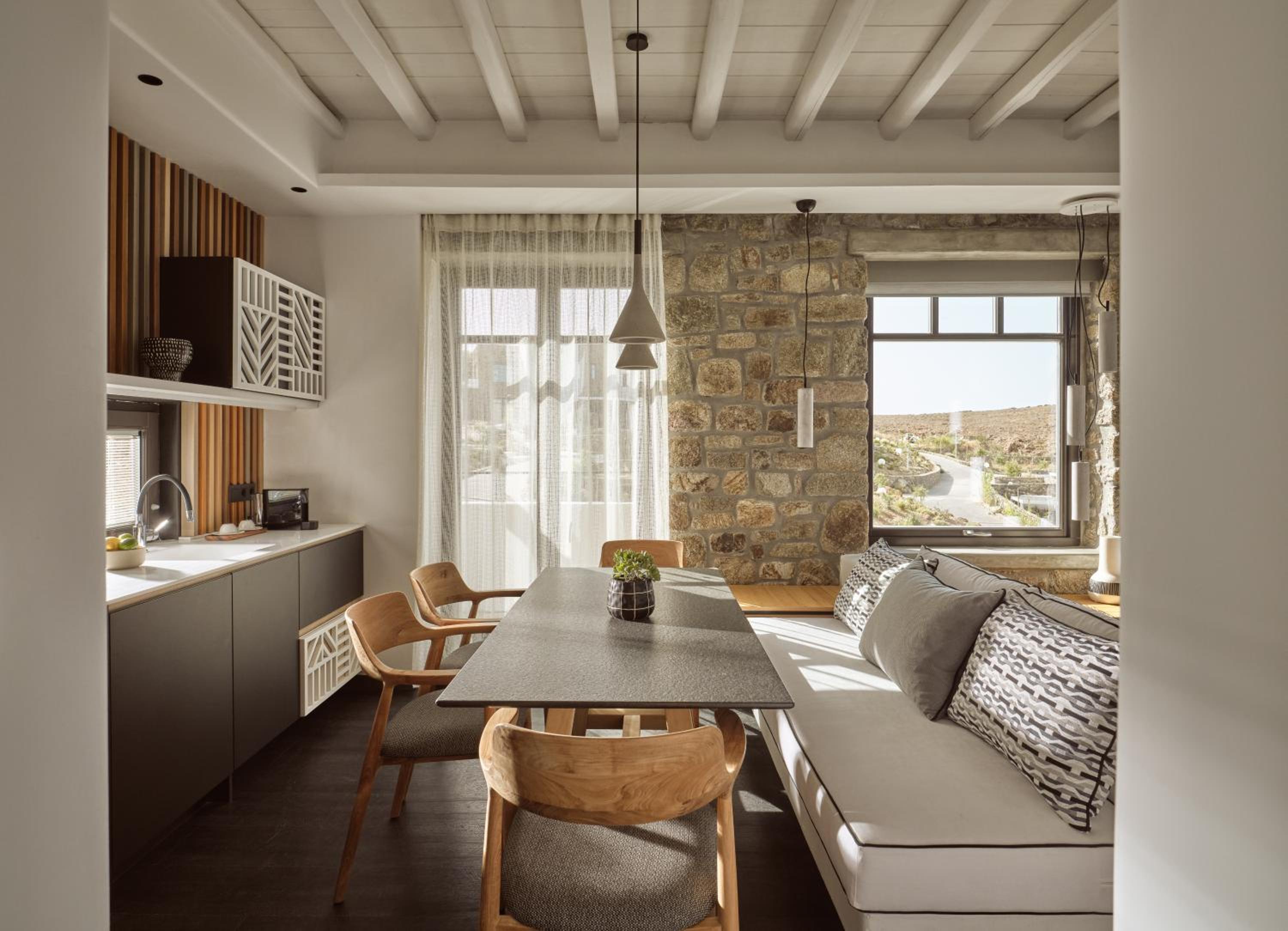 Two-Bedroom Suite with Spa - Photo 7