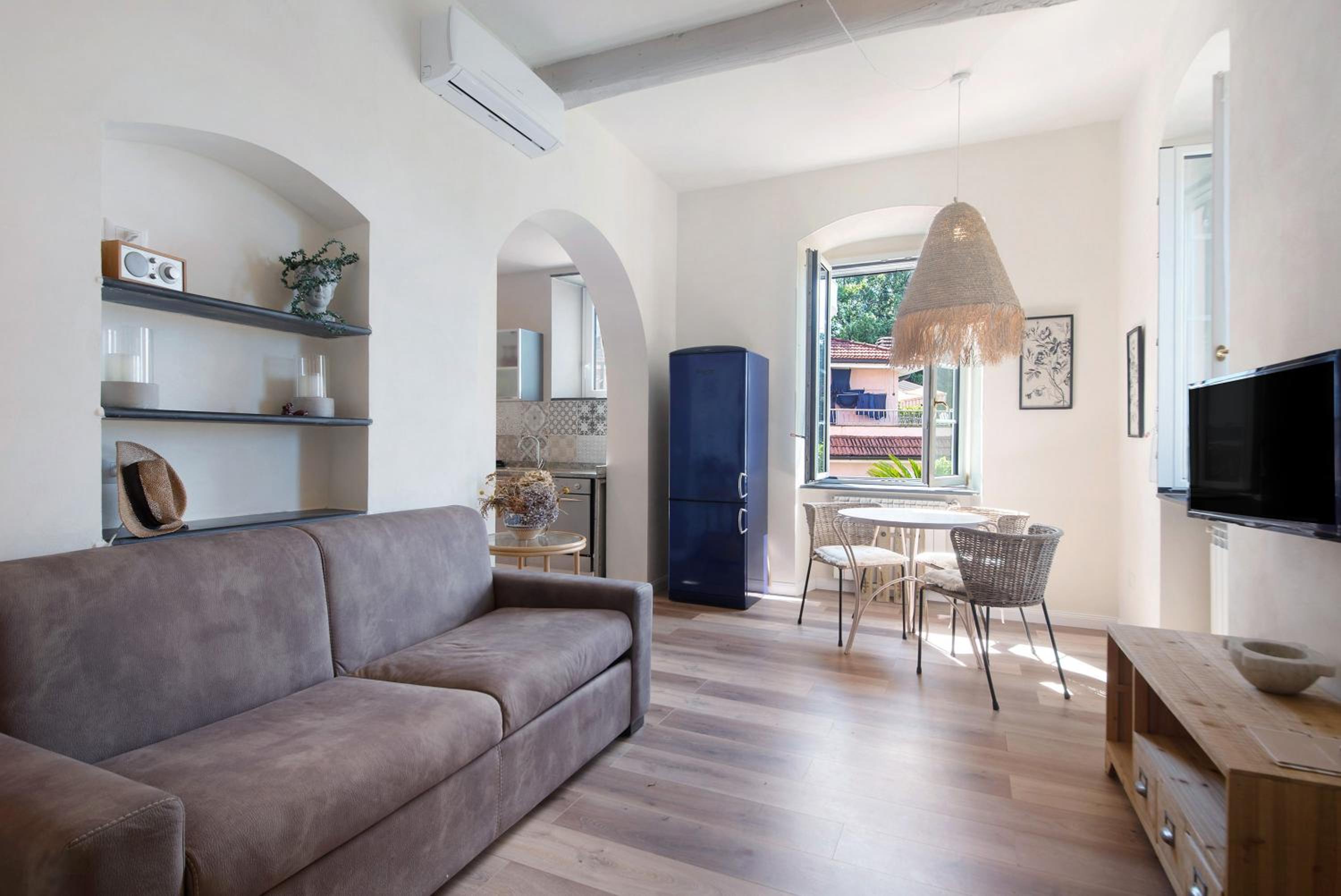 One-Bedroom House photo 1