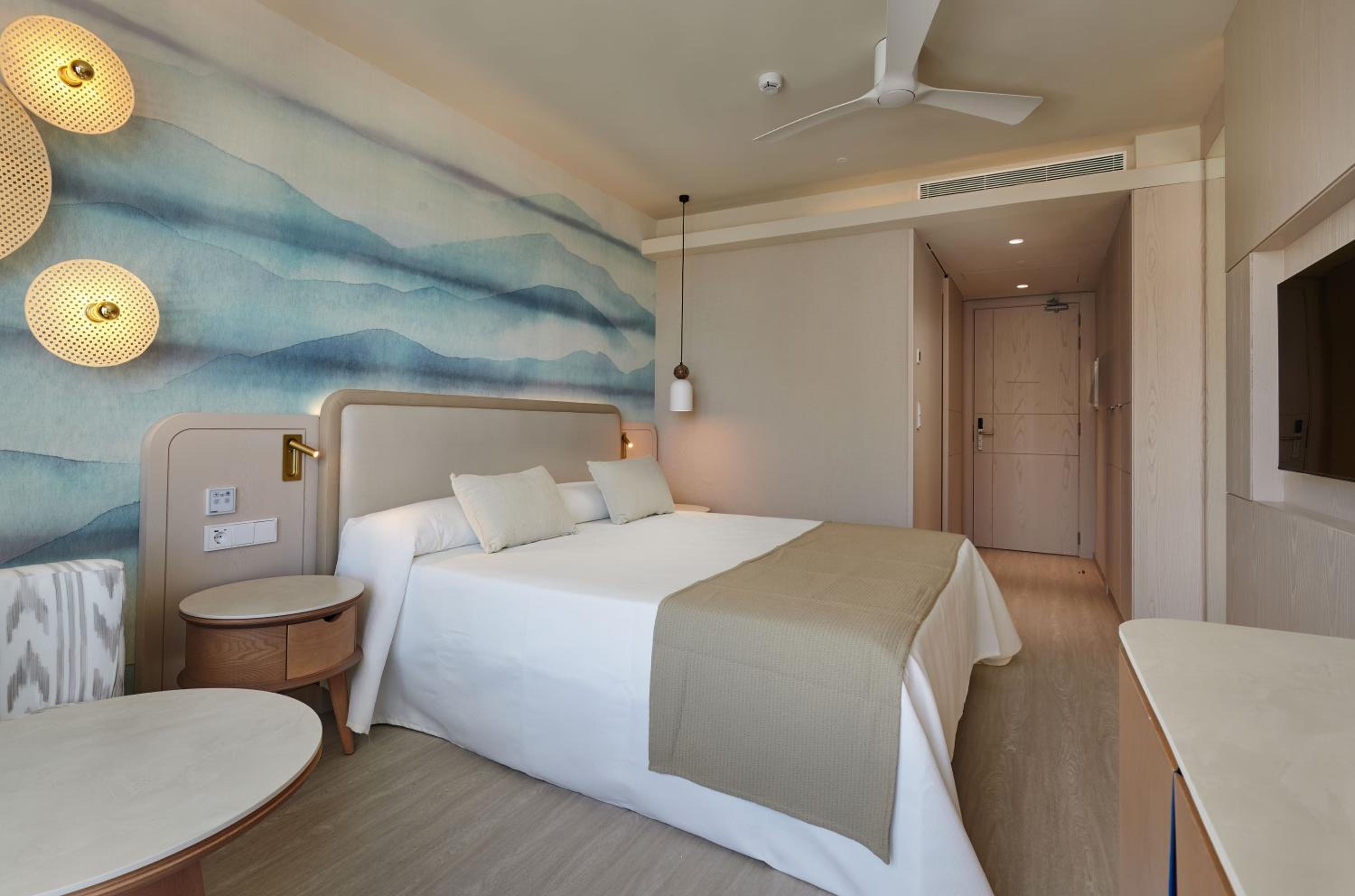 Budget Double Room - Photo 3