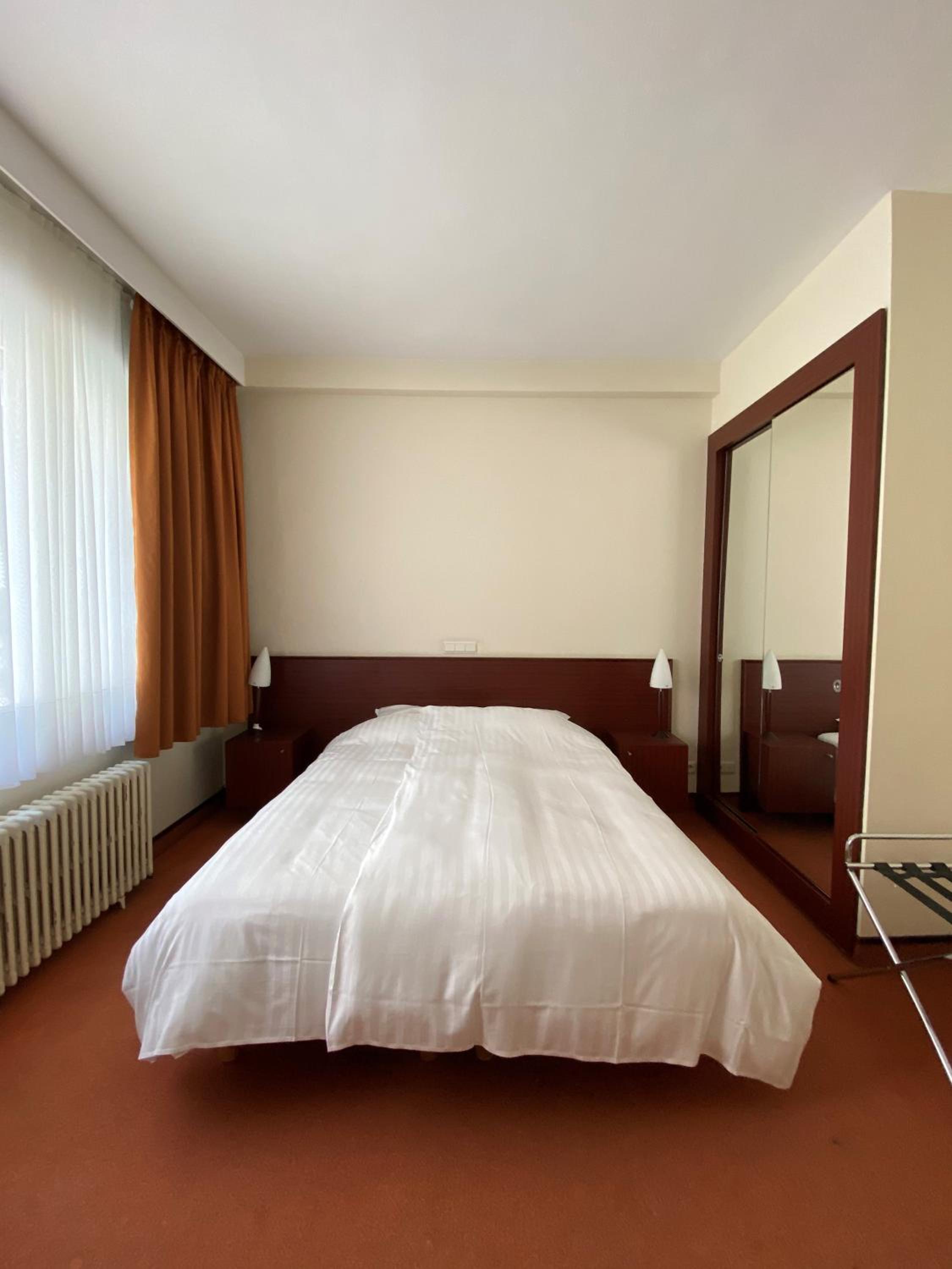 Economy Twin Room