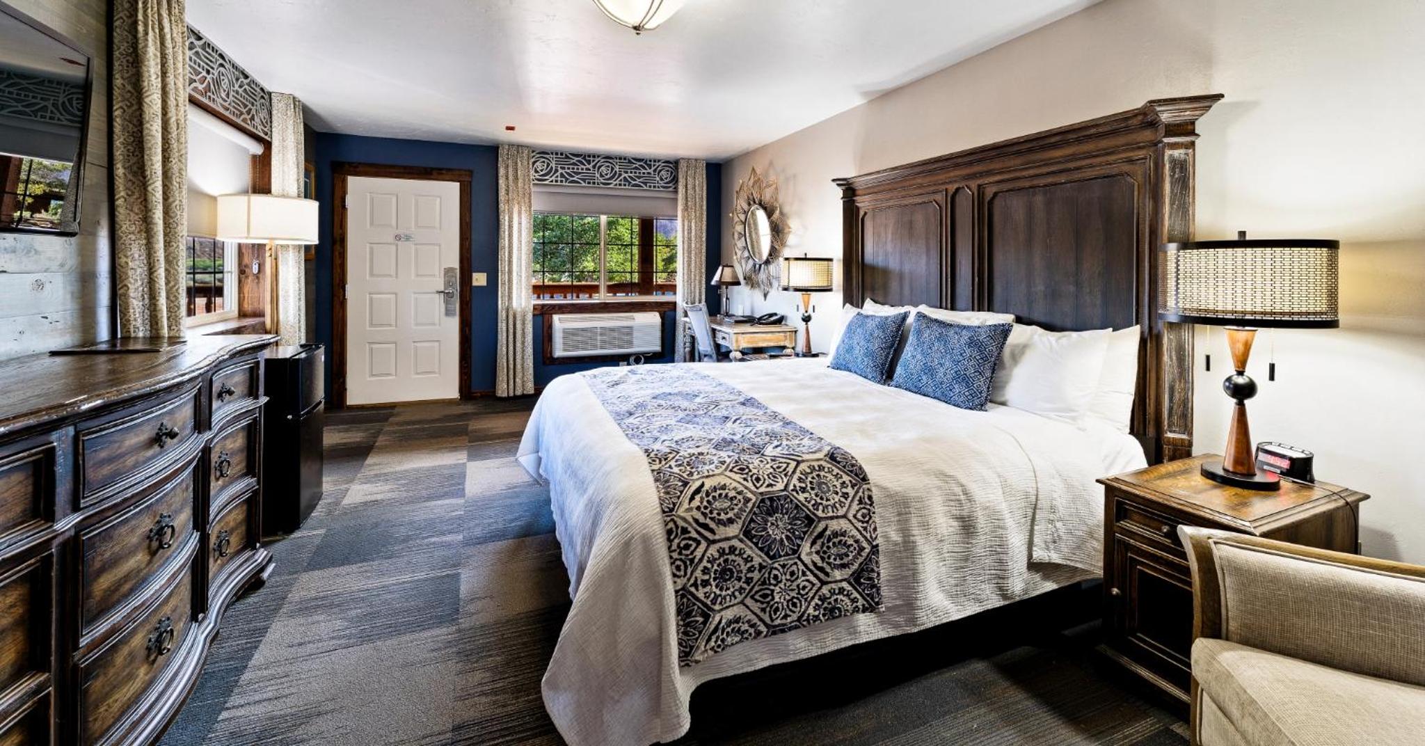 Standard King Room photo 2
