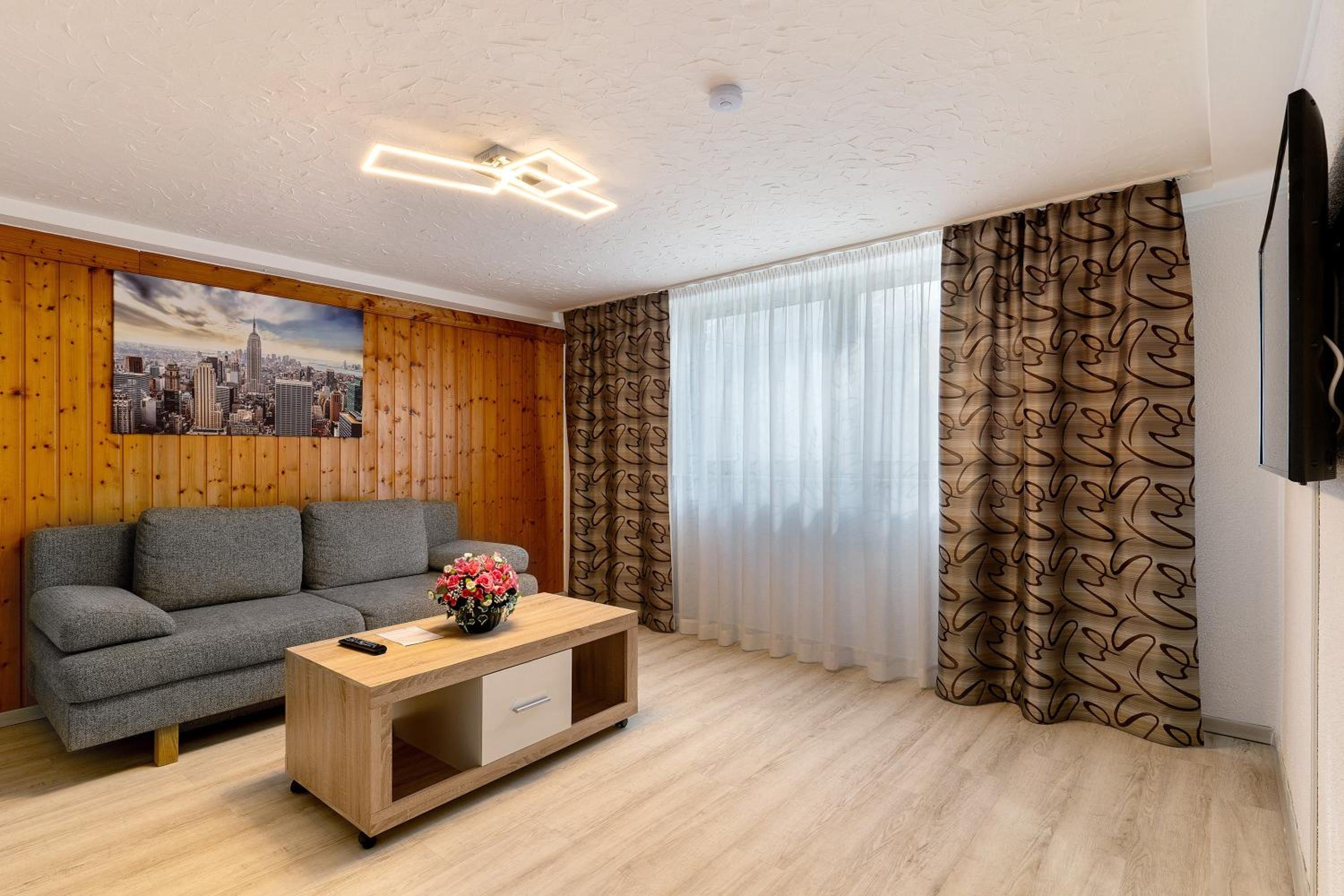 Superior One-Bedroom Apartment