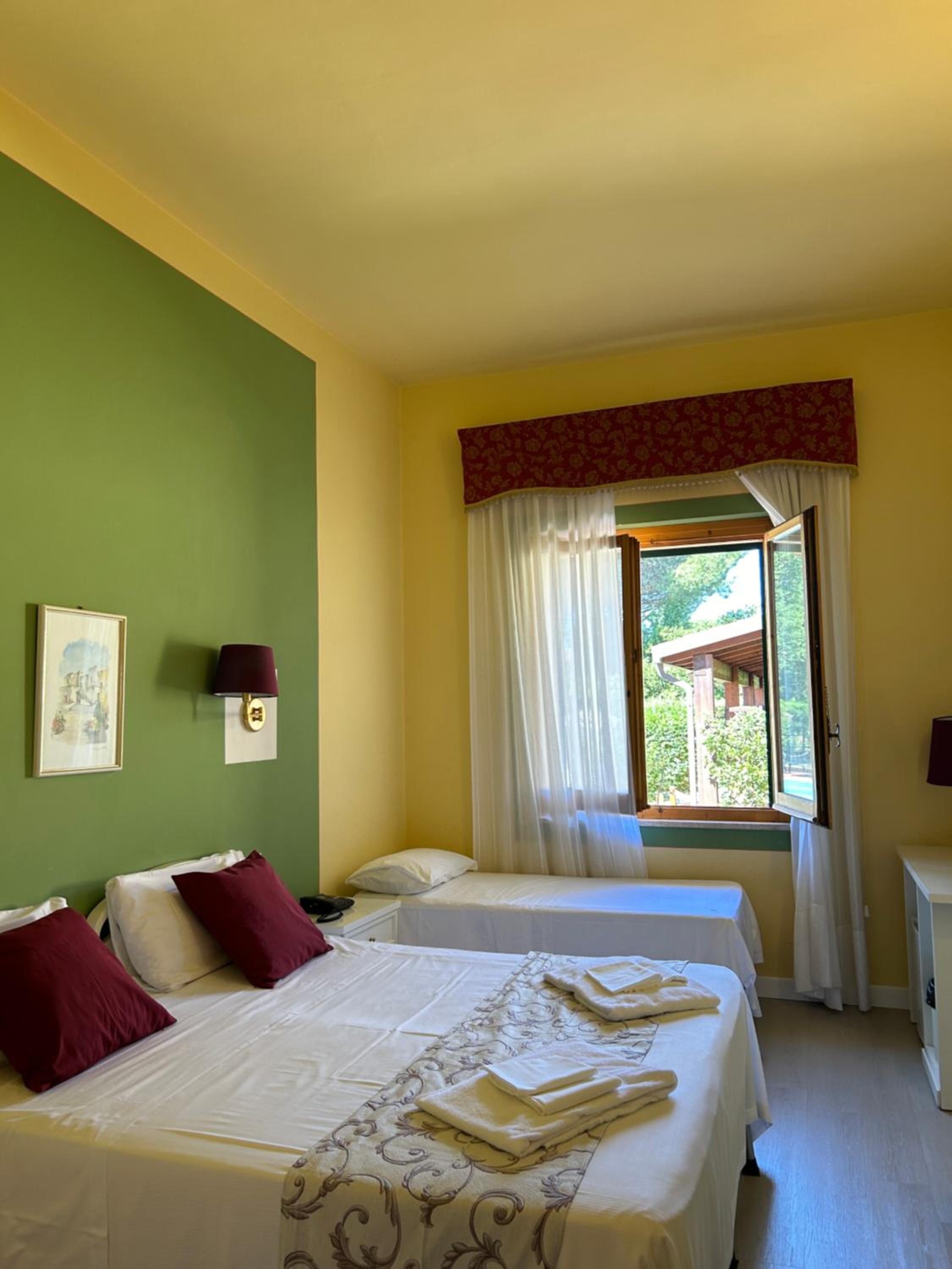 Comfort Quadruple Room - Photo 1